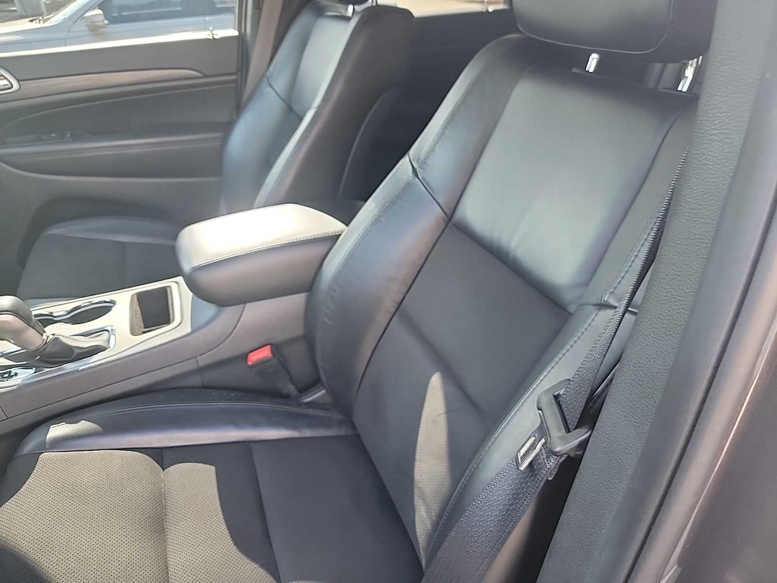 Thumbnail: 2021 Jeep Grand Cherokee - 7