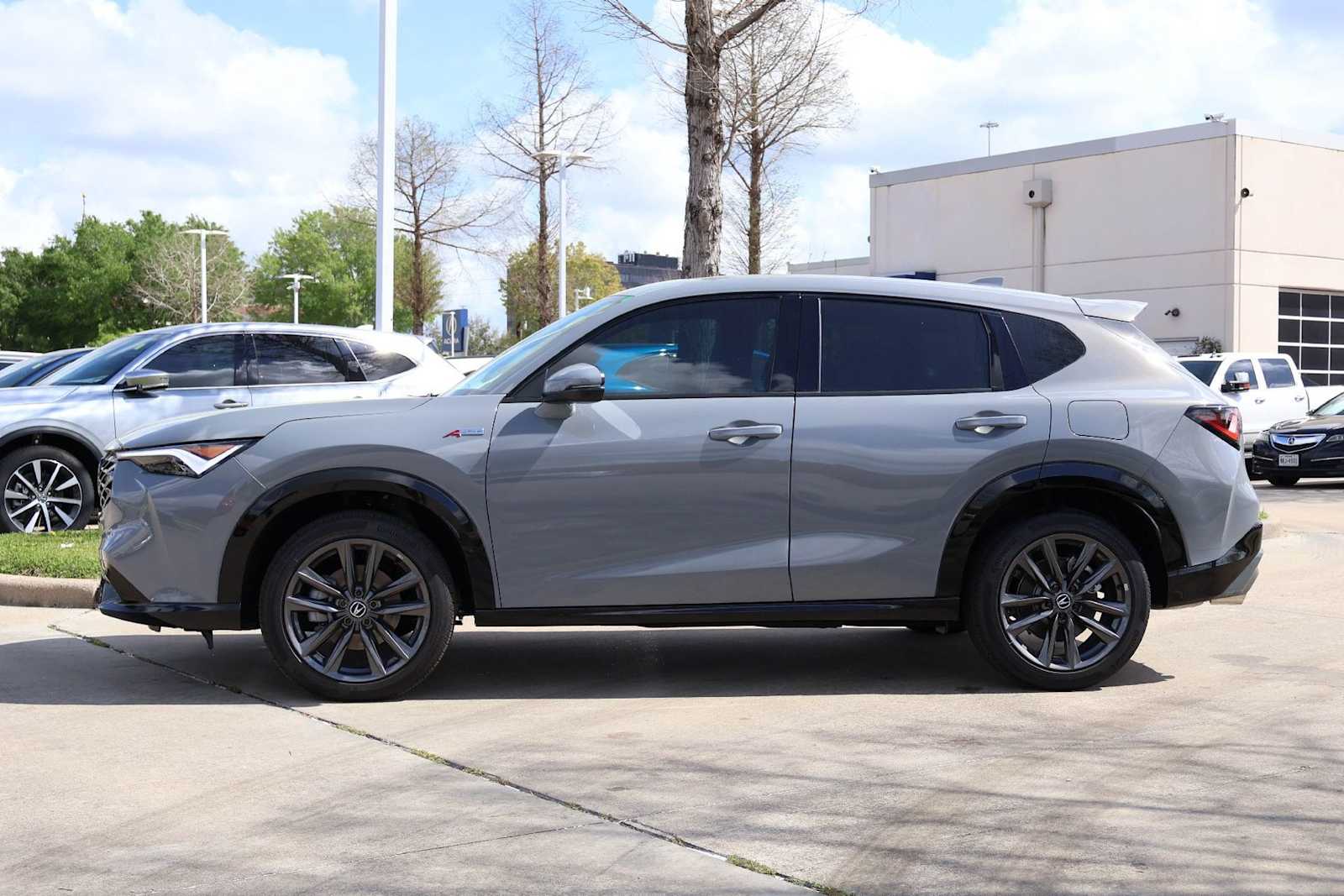 Thumbnail: 2025 Acura ADX - 3