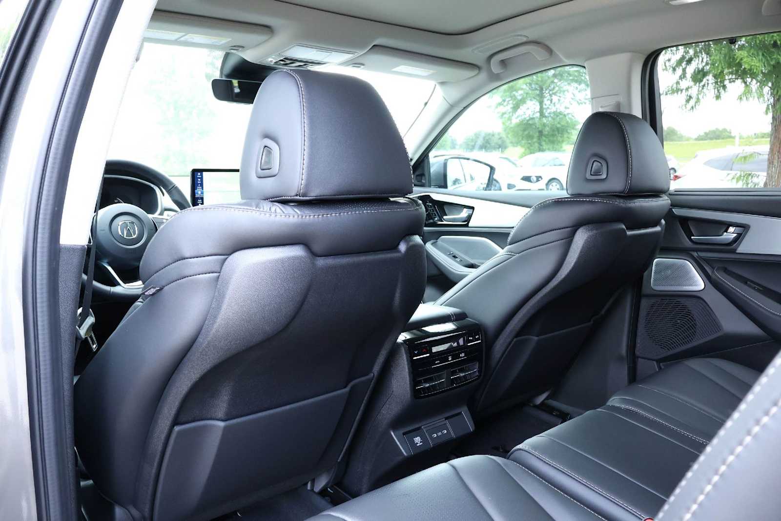 Thumbnail: 2026 Acura MDX - 12