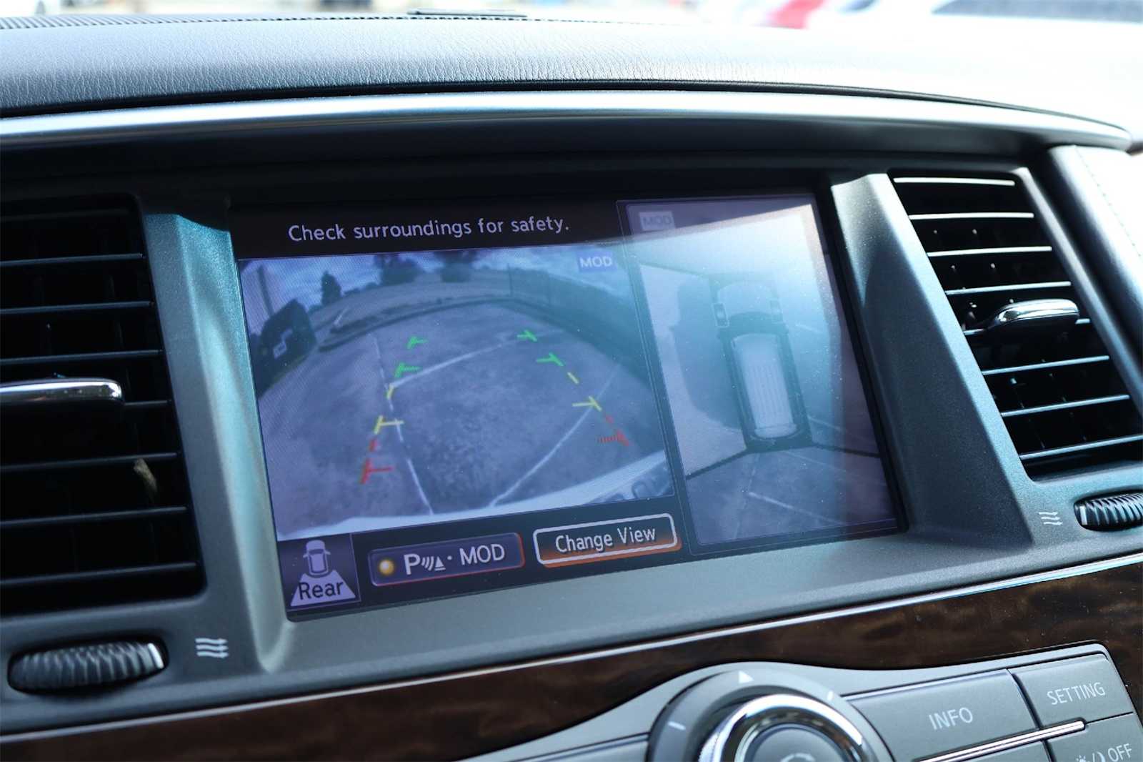 Thumbnail: 2017 Nissan Armada - 28