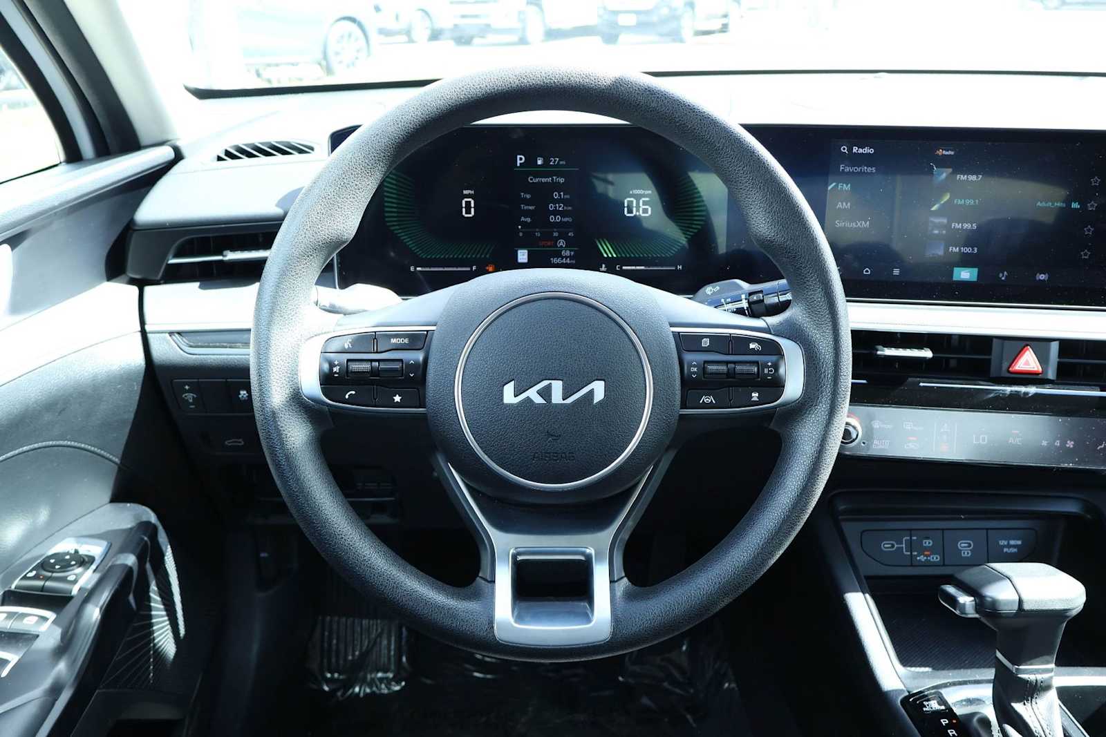 Thumbnail: 2025 Kia K5 - 15