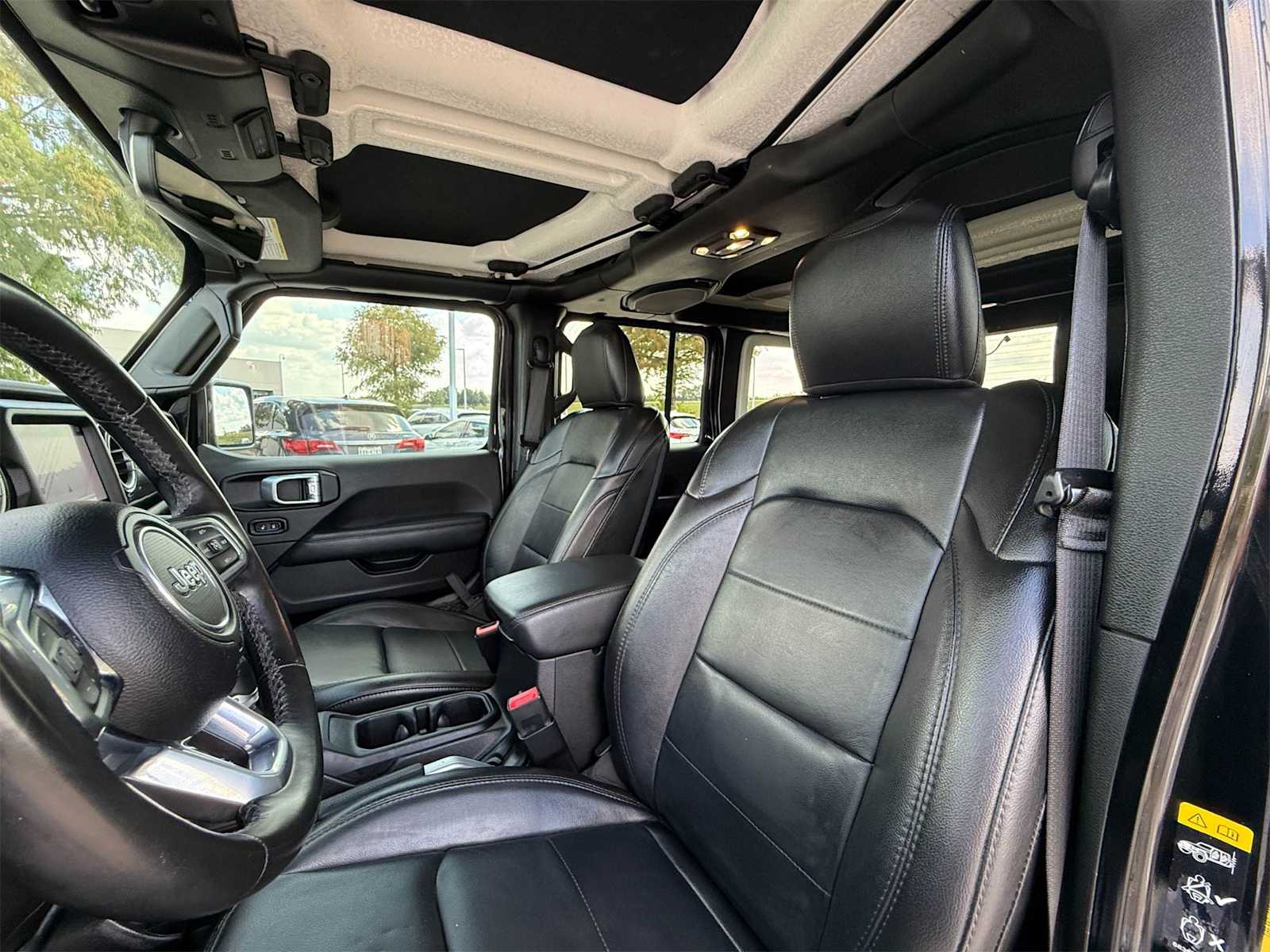 Thumbnail: 2021 Jeep Wrangler - 10