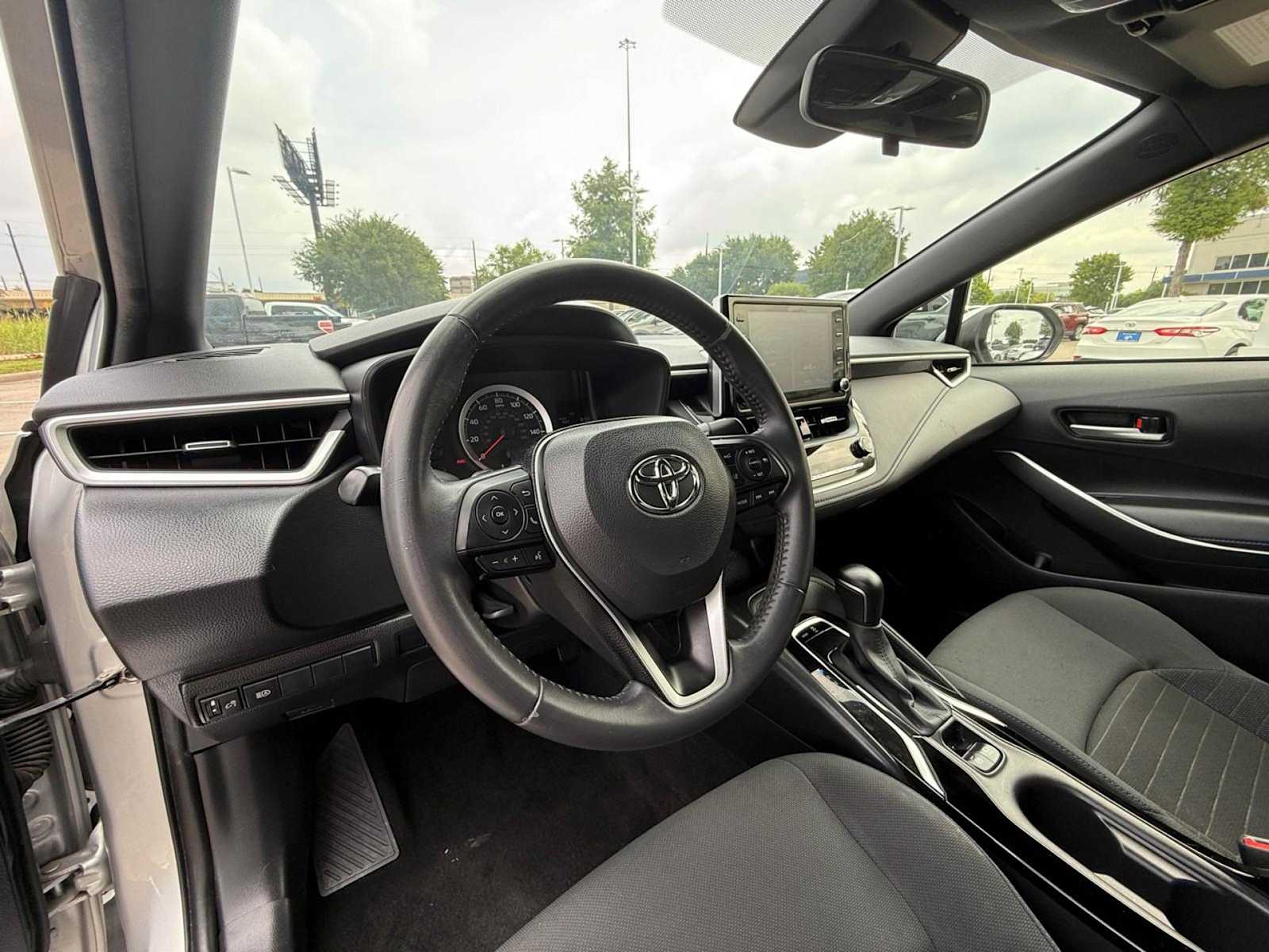 2020 Toyota Corolla SE 2