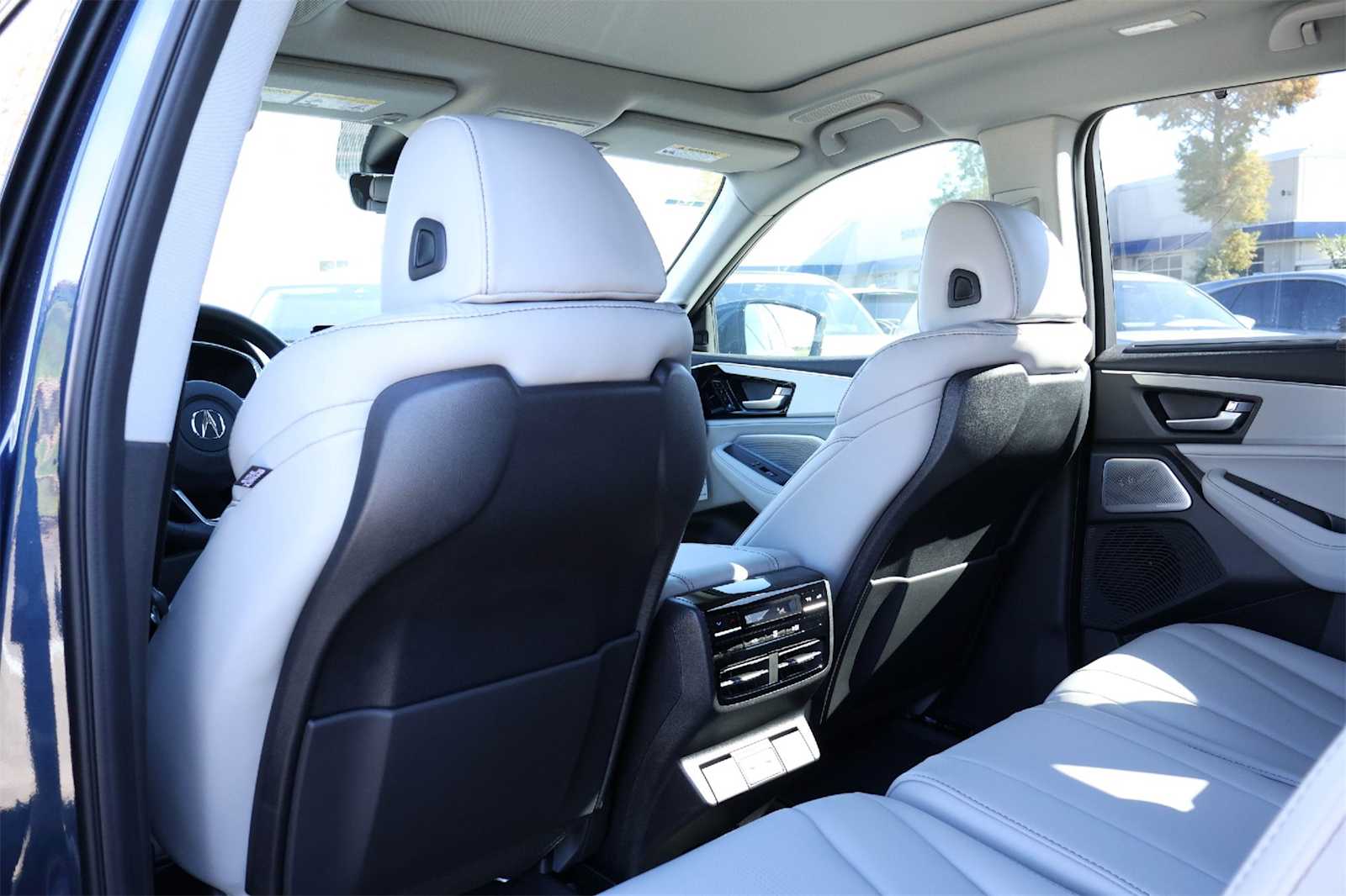 Thumbnail: 2026 Acura MDX - 12