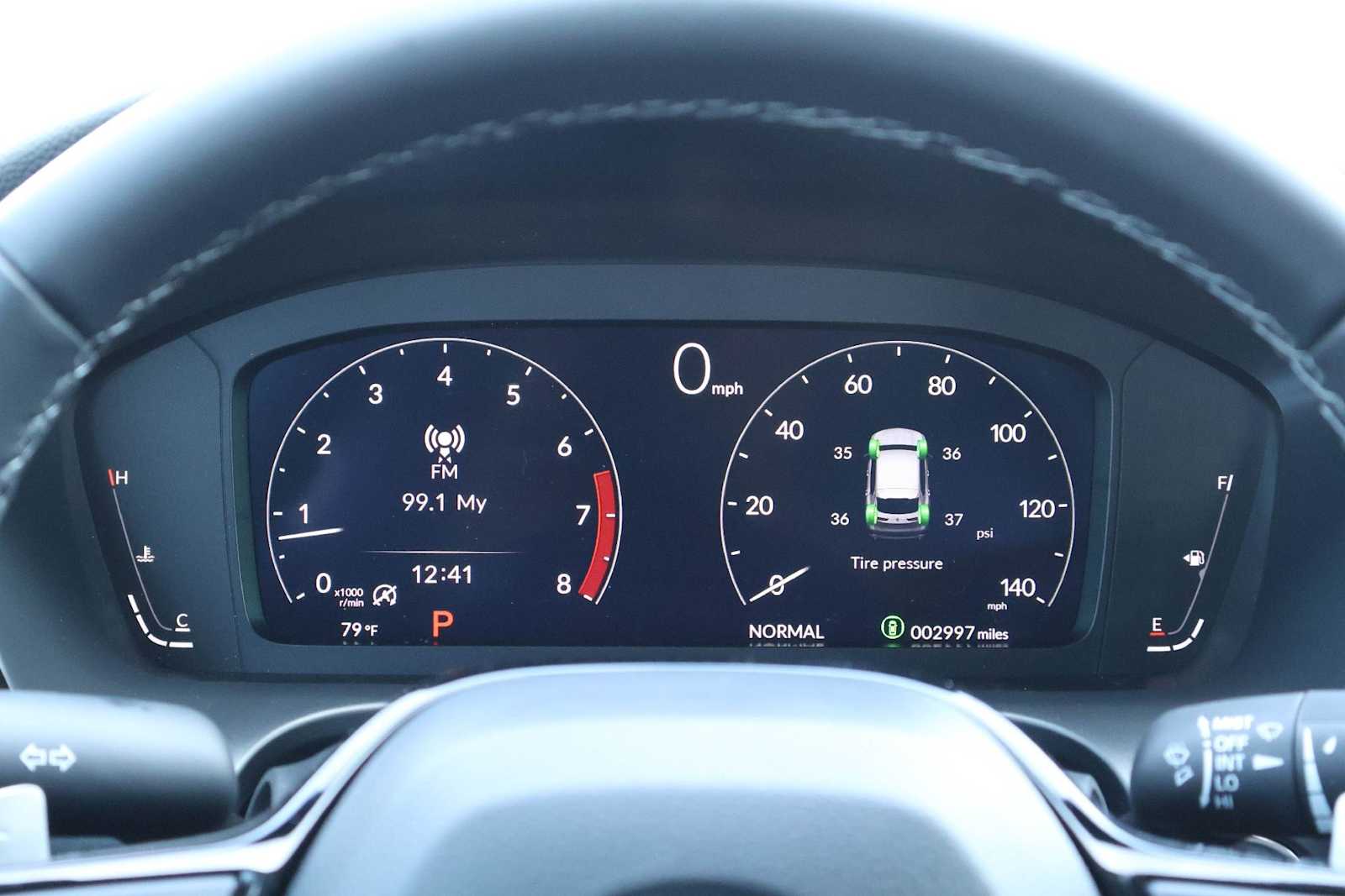 Thumbnail: 2025 Acura ADX - 18