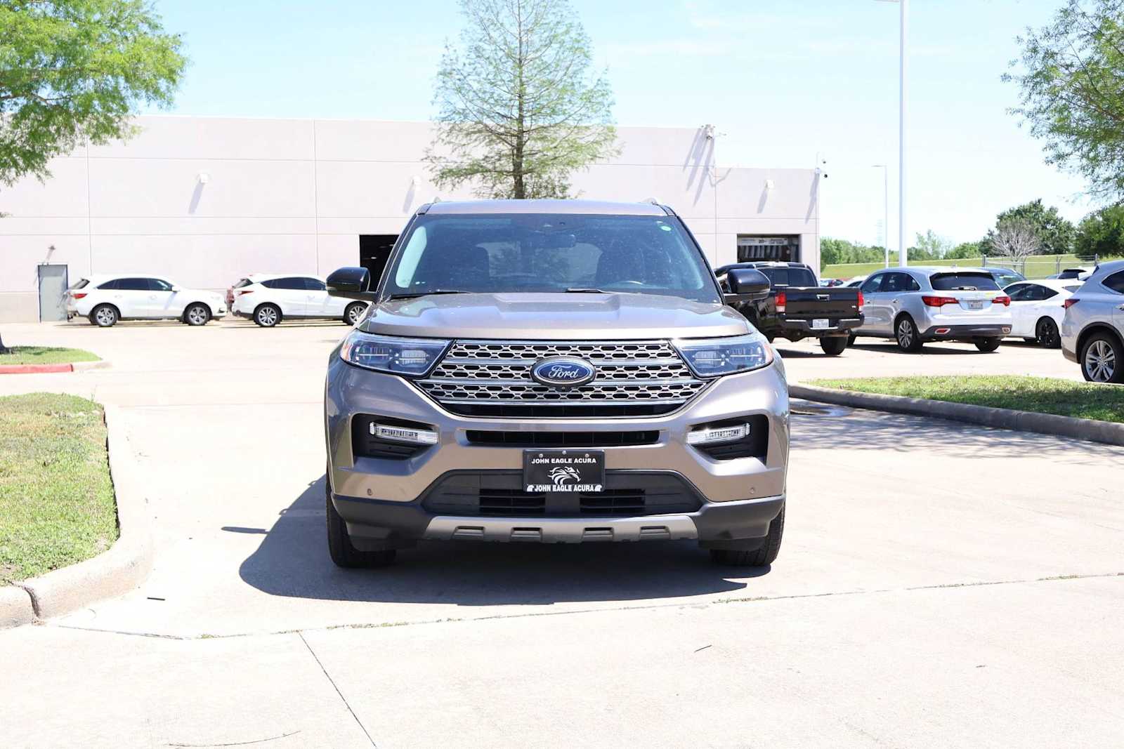 Thumbnail: 2021 Ford Explorer - 6