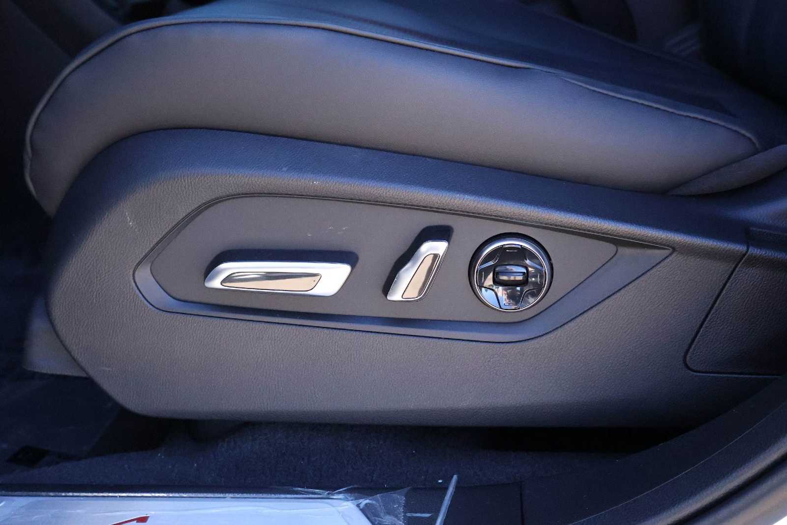 Thumbnail: 2026 Acura RDX - 24