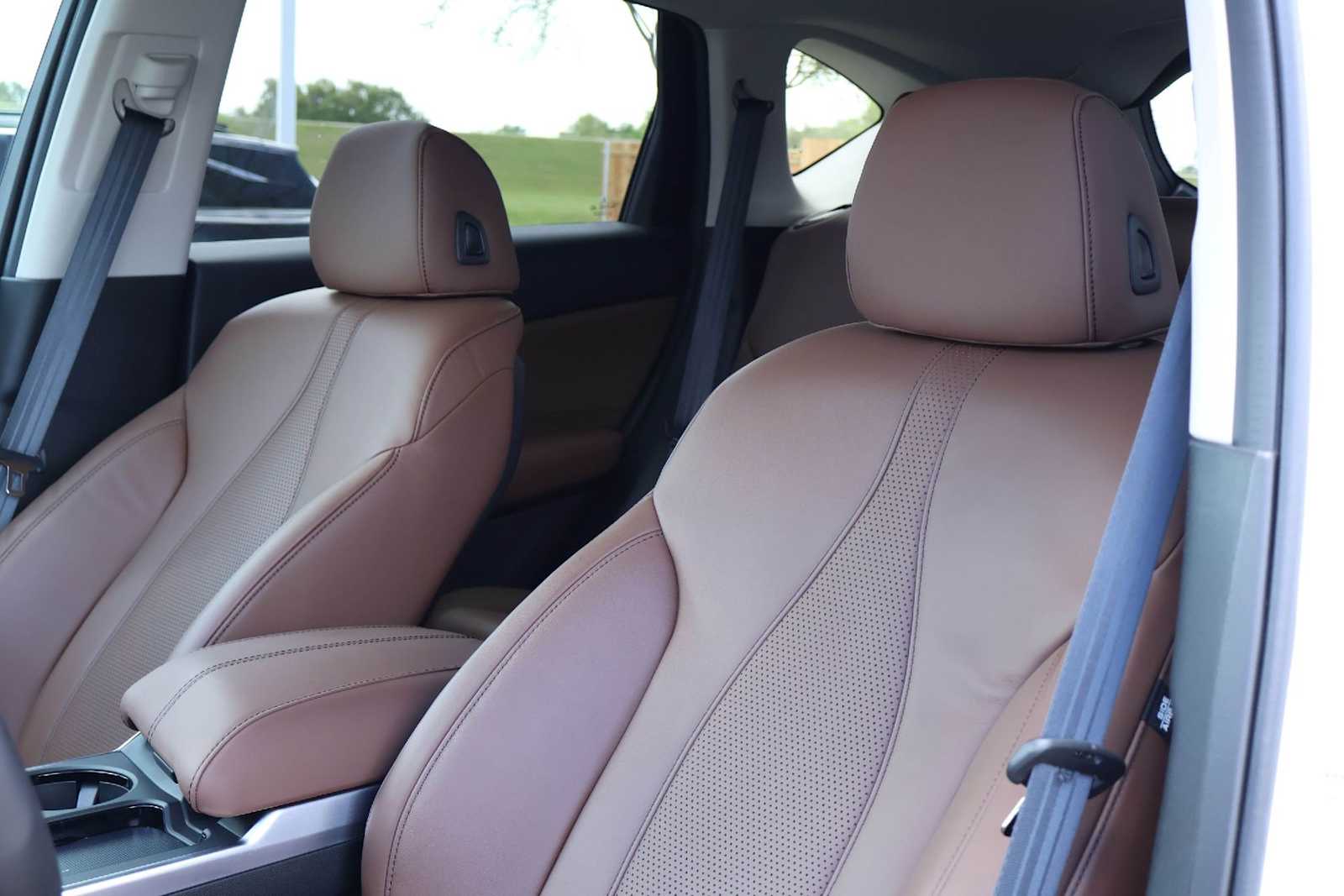 Thumbnail: 2025 Acura RDX - 11