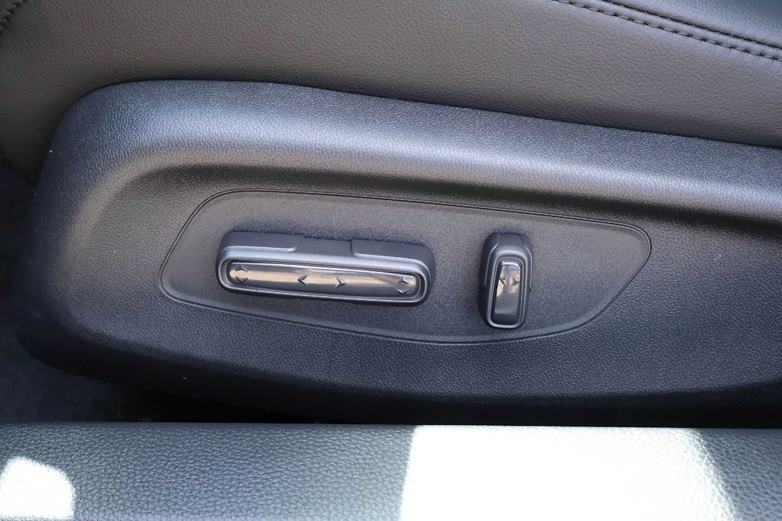 Thumbnail: 2026 Acura Integra - 24