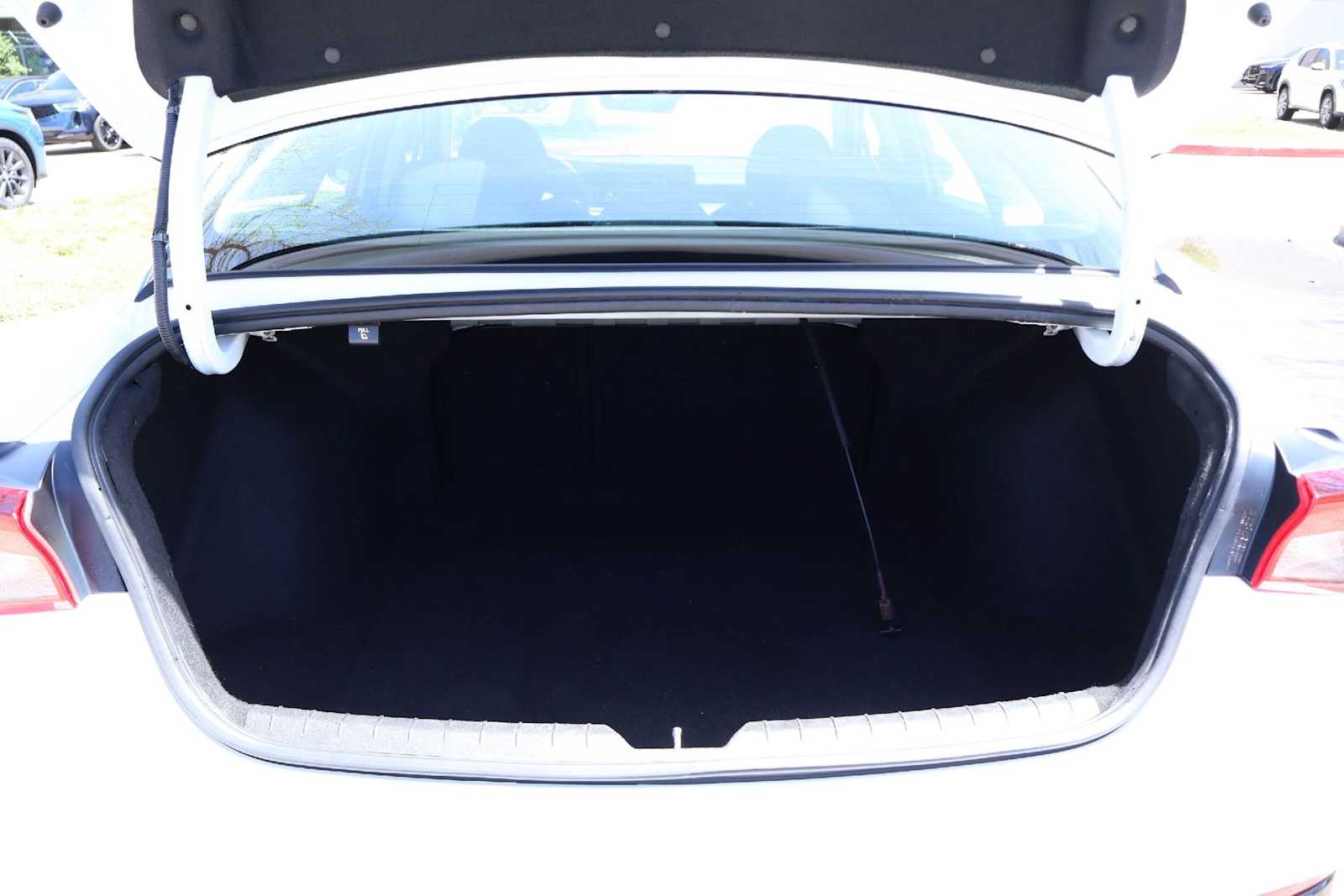 Thumbnail: 2023 Kia K5 - 19