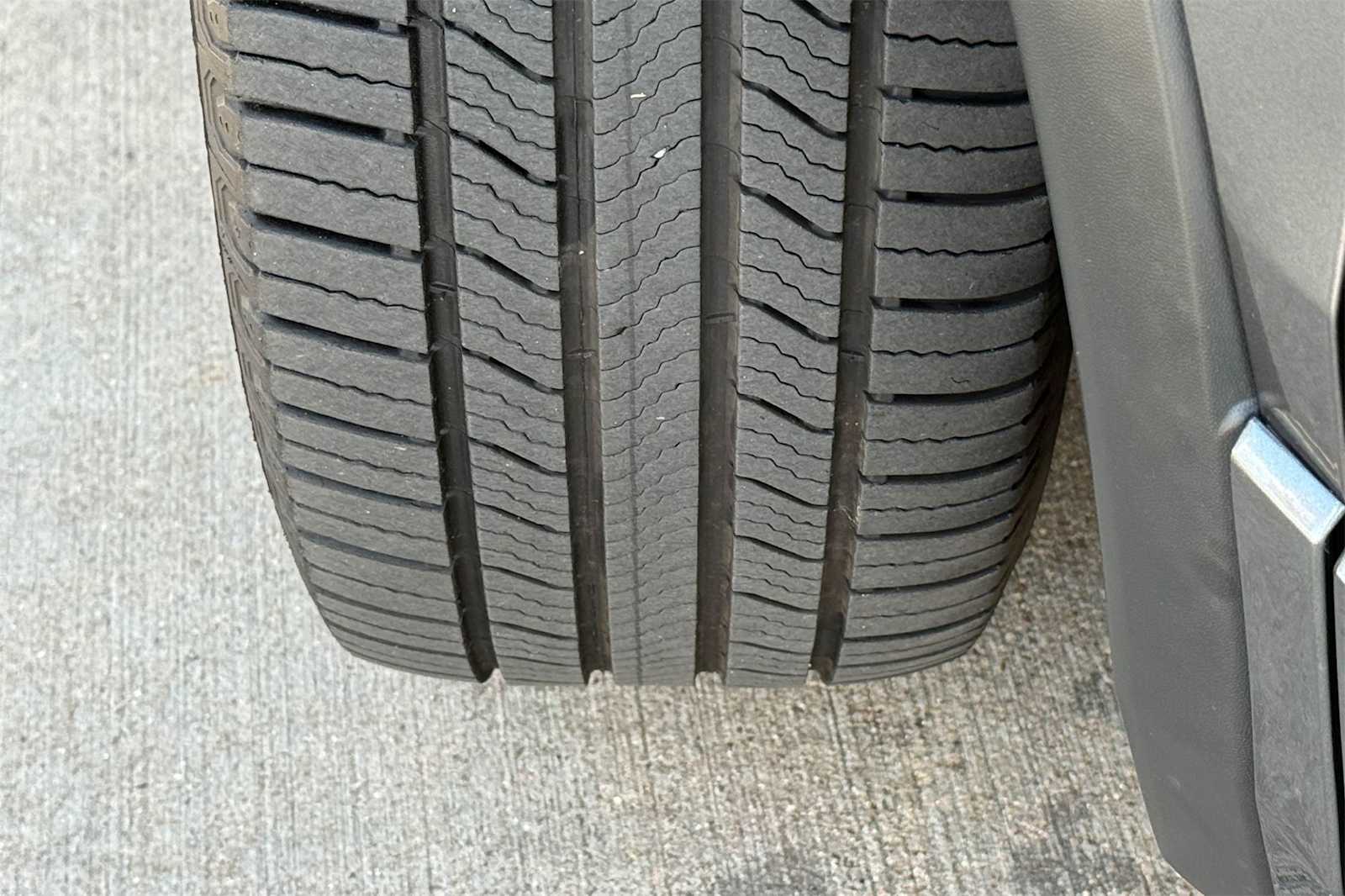 Thumbnail: 2022 Volkswagen Tiguan - 30