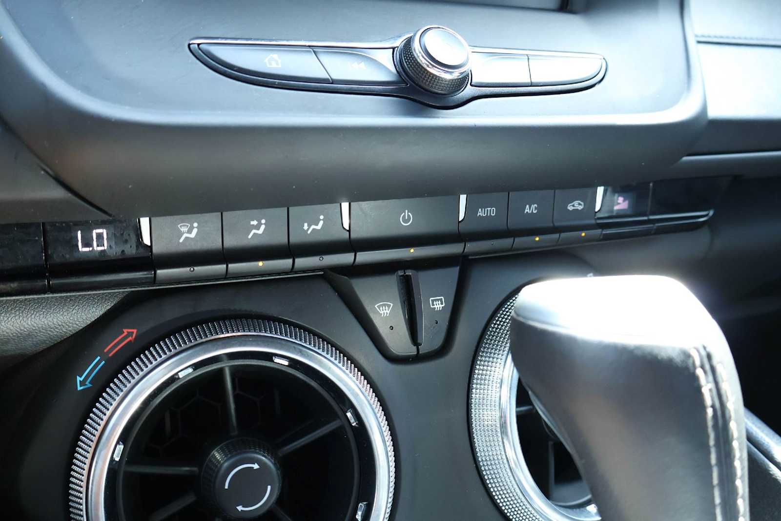 Thumbnail: 2018 Chevrolet Camaro - 27