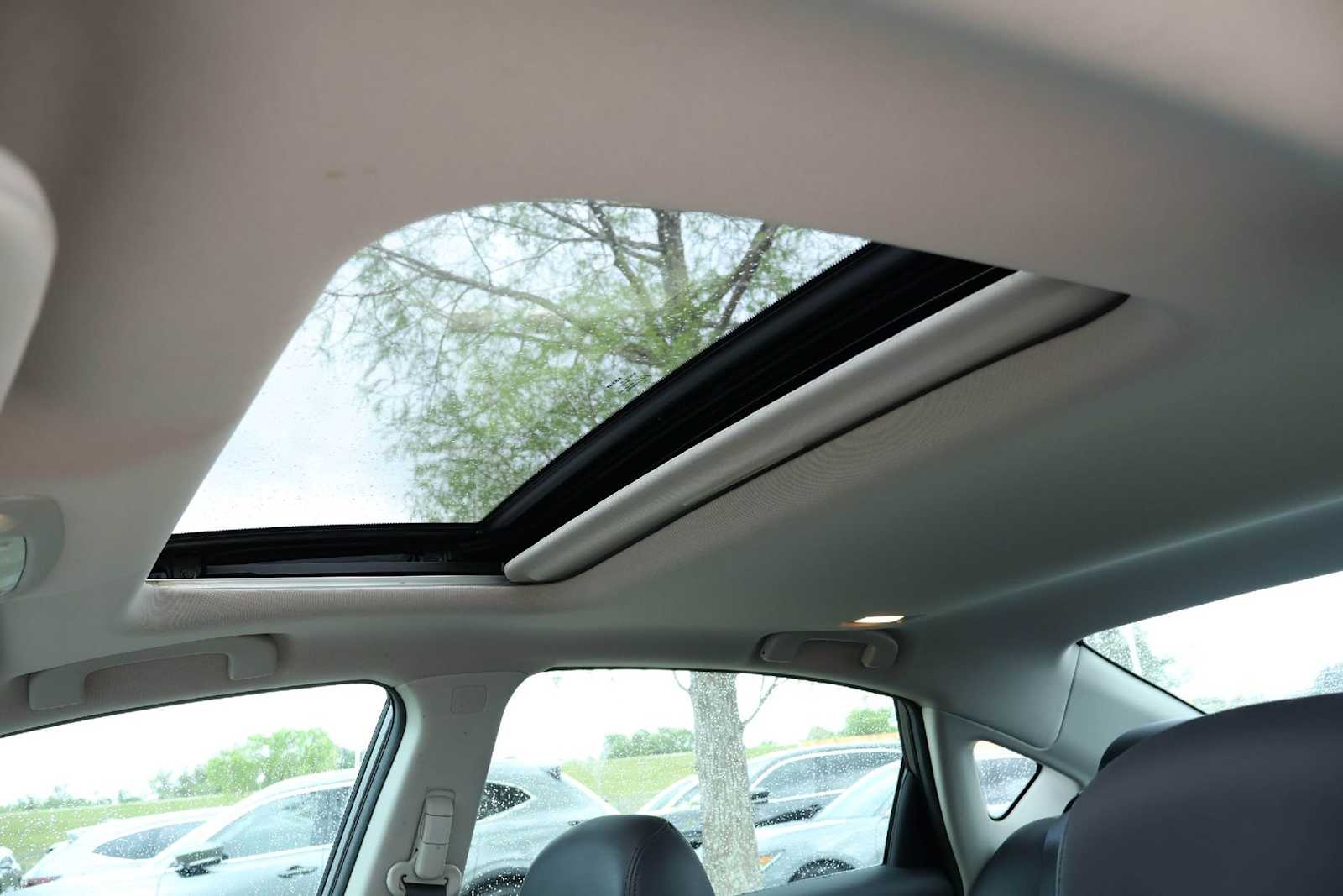 Thumbnail: 2015 Nissan Altima - 29