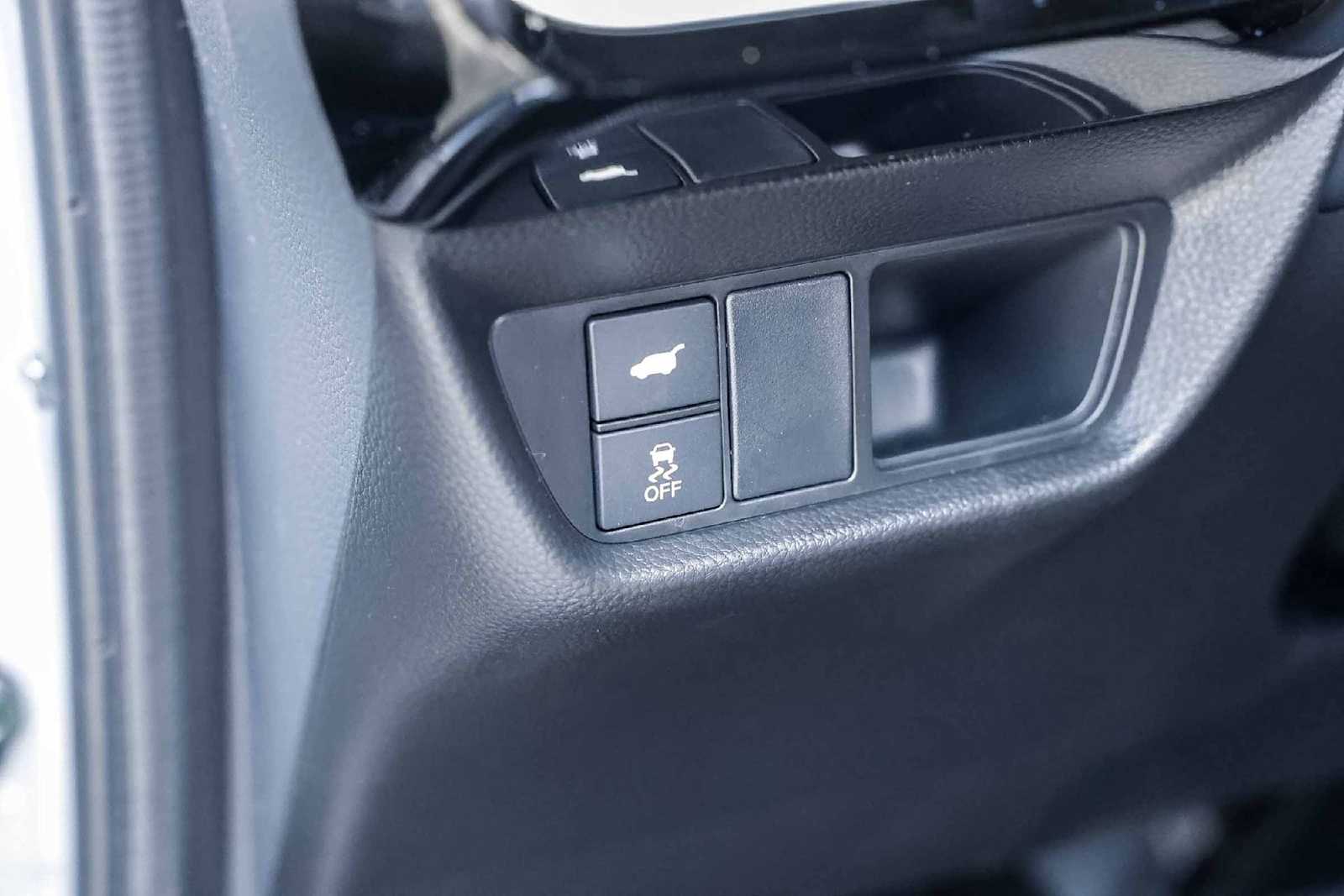 Thumbnail: 2025 Acura ADX - 26