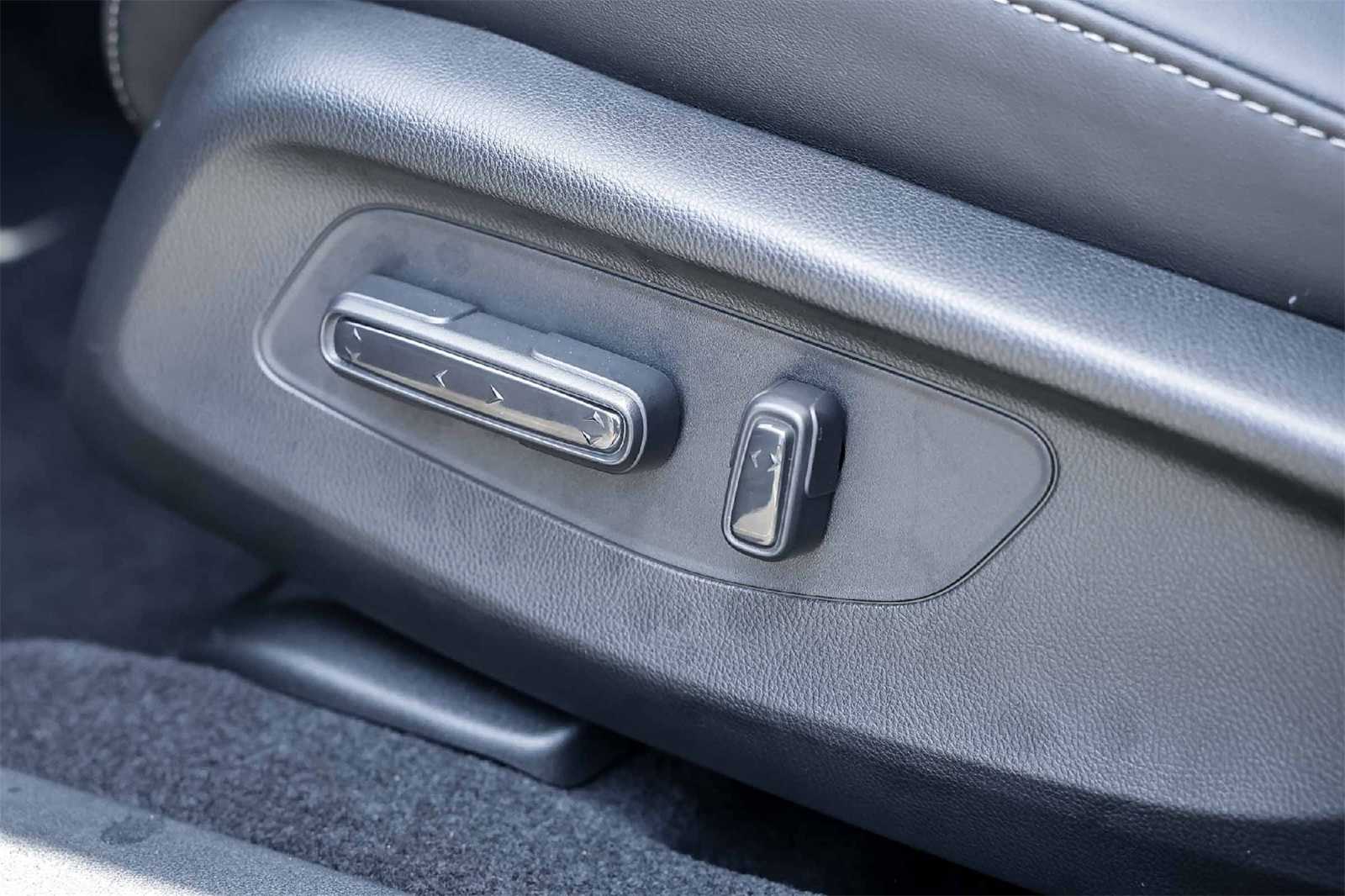 Thumbnail: 2025 Acura ADX - 25