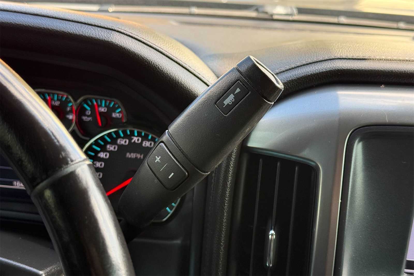 Thumbnail: 2017 Chevrolet Silverado 2500 - 17