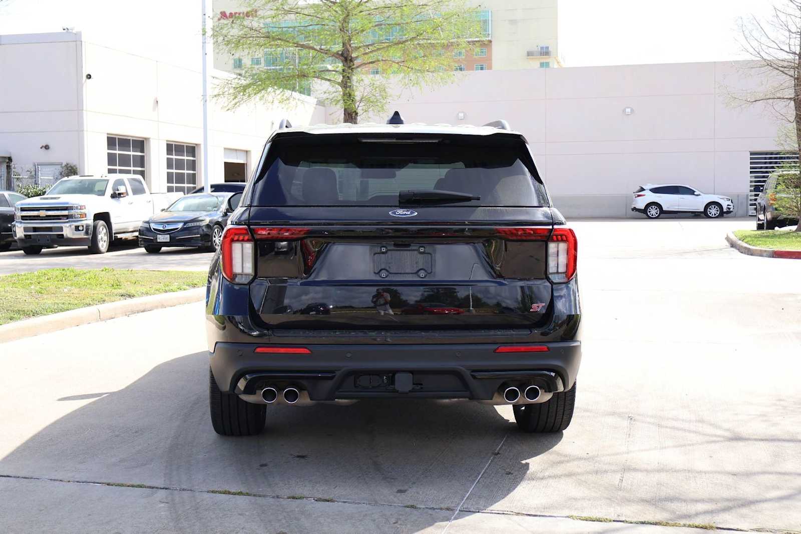 Thumbnail: 2025 Ford Explorer - 5