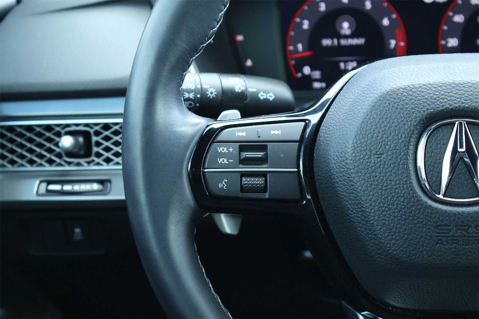 Thumbnail: 2023 Acura Integra - 22