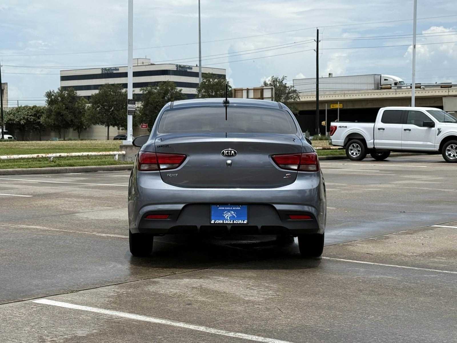 Thumbnail: 2020 Kia Rio - 5