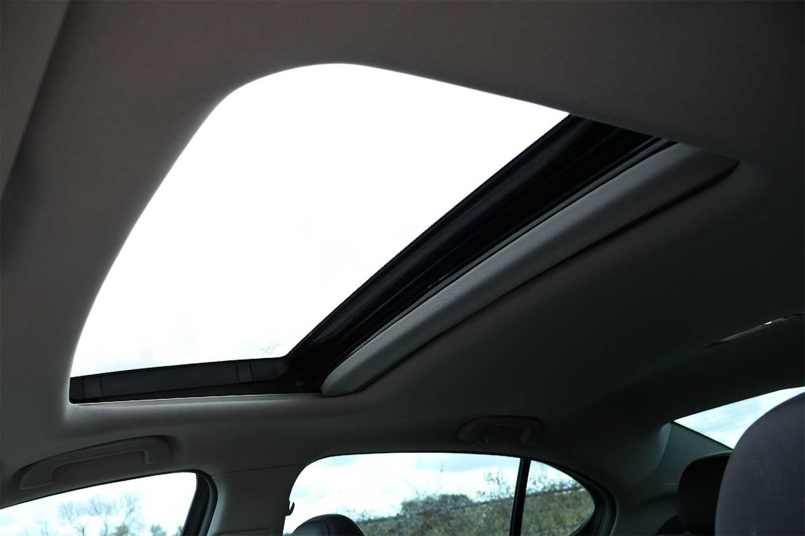 Thumbnail: 2015 Acura TLX - 29