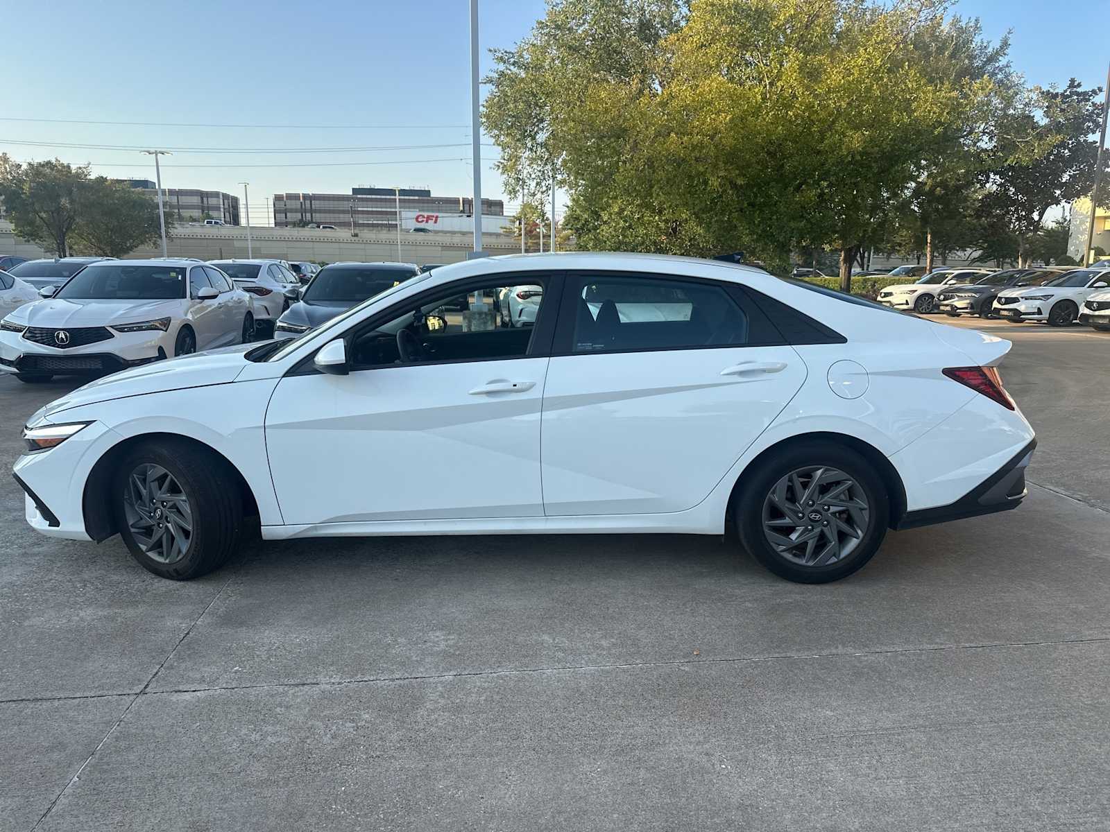 Thumbnail: 2024 Hyundai Elantra - 8