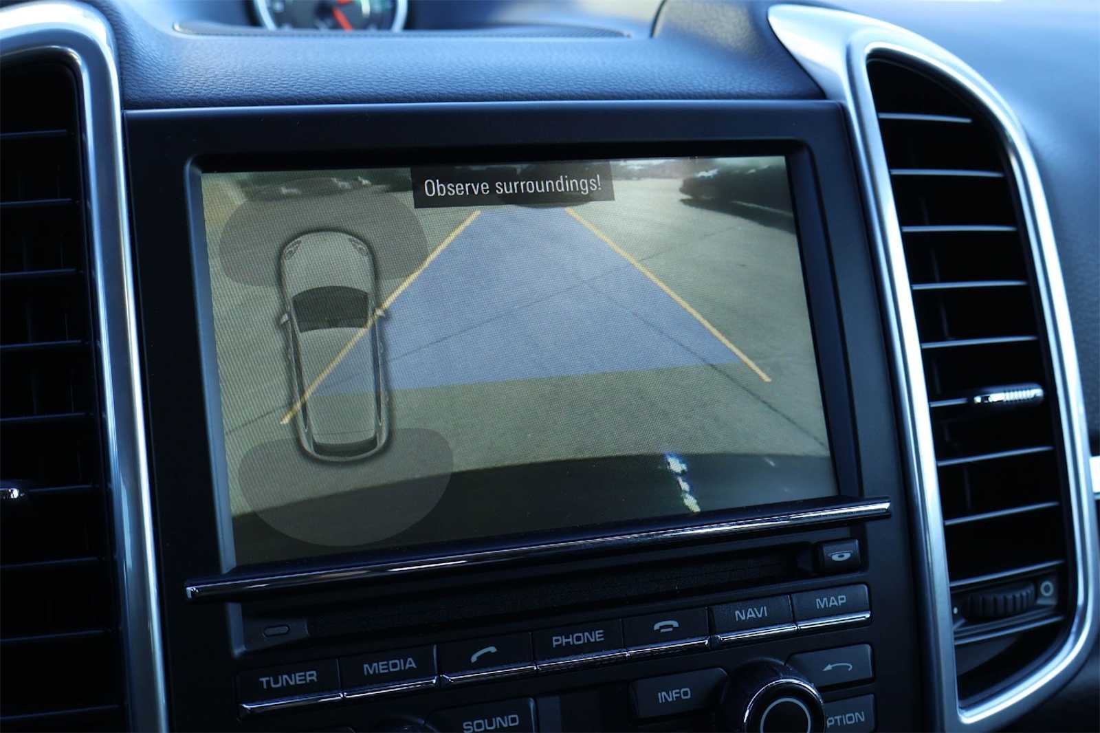 Thumbnail: 2014 Porsche Cayenne - 27