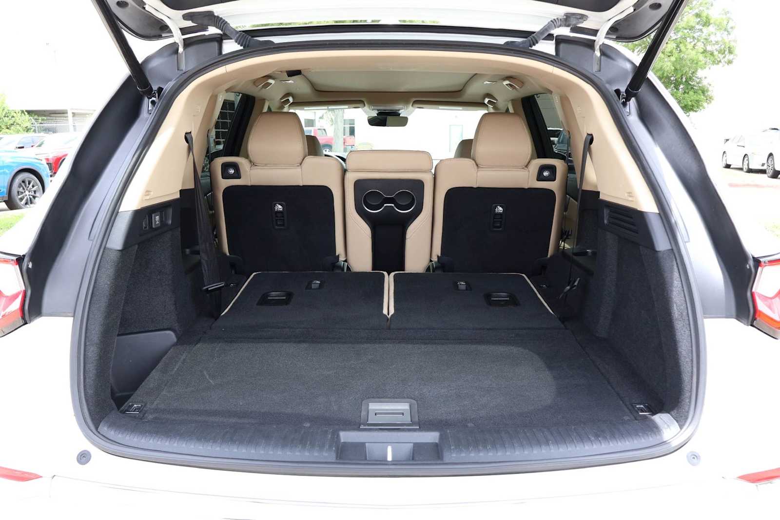Thumbnail: 2024 Acura MDX - 19