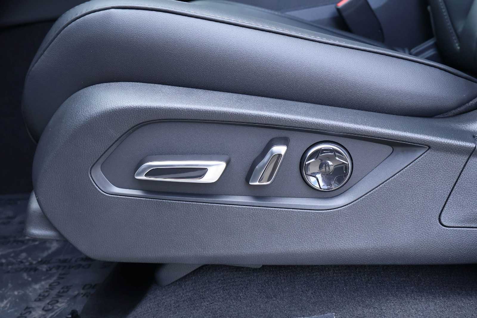 Thumbnail: 2026 Acura MDX - 24