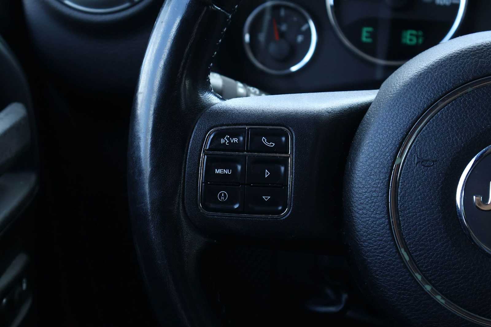 Thumbnail: 2012 Jeep Wrangler - 22