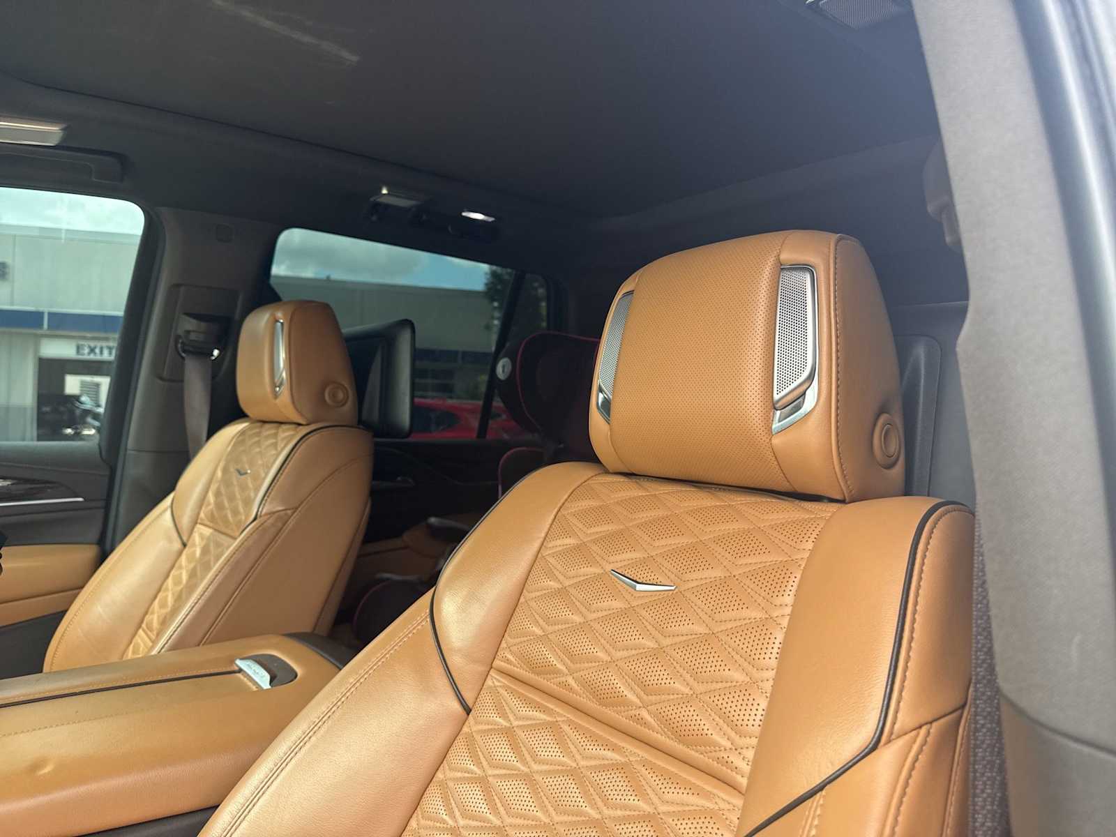 Thumbnail: 2021 Cadillac Escalade - 7