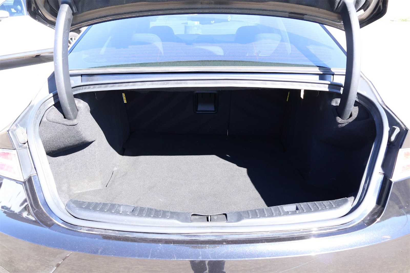 Thumbnail: 2014 Lincoln MKZ - 19