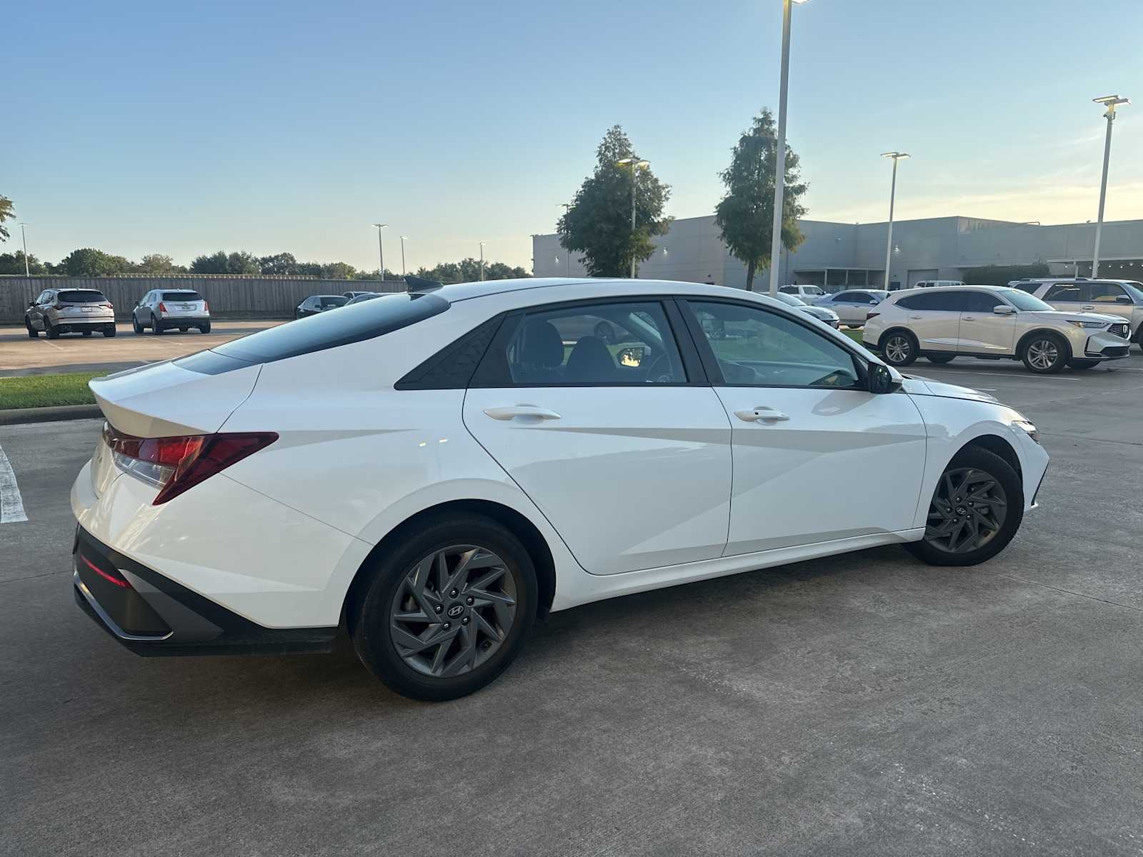 Thumbnail: 2024 Hyundai Elantra - 5