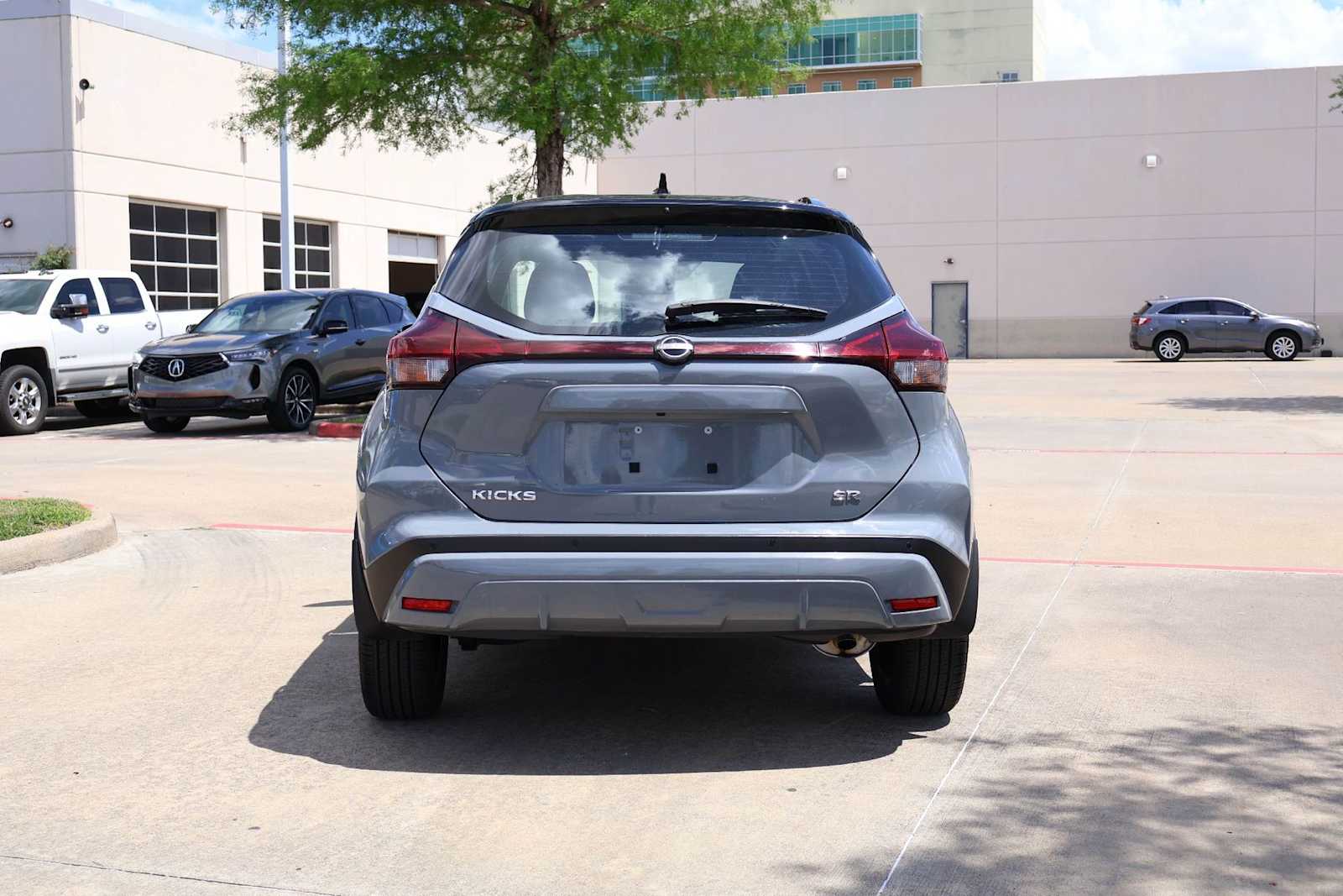 Thumbnail: 2023 Nissan Kicks - 5