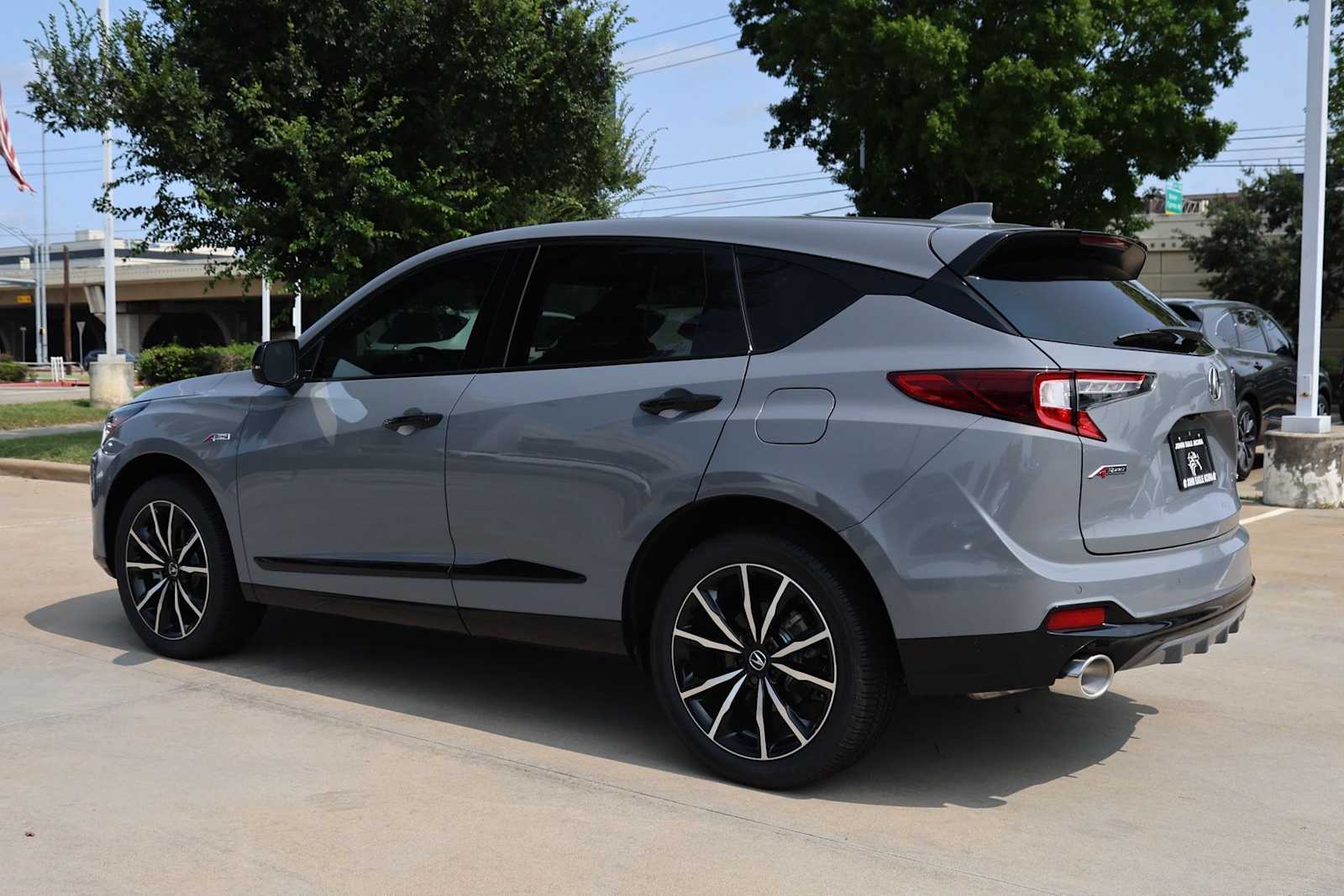 Thumbnail: 2026 Acura RDX - 4