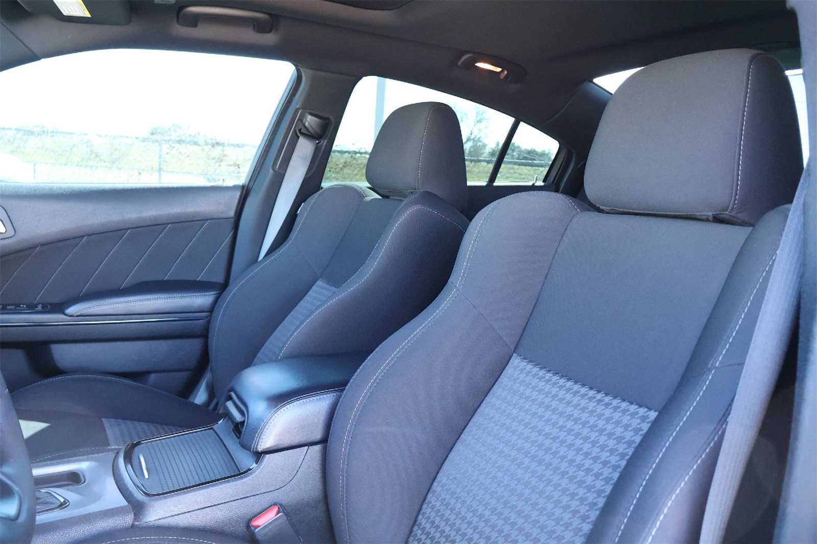 Thumbnail: 2022 Dodge Charger - 11