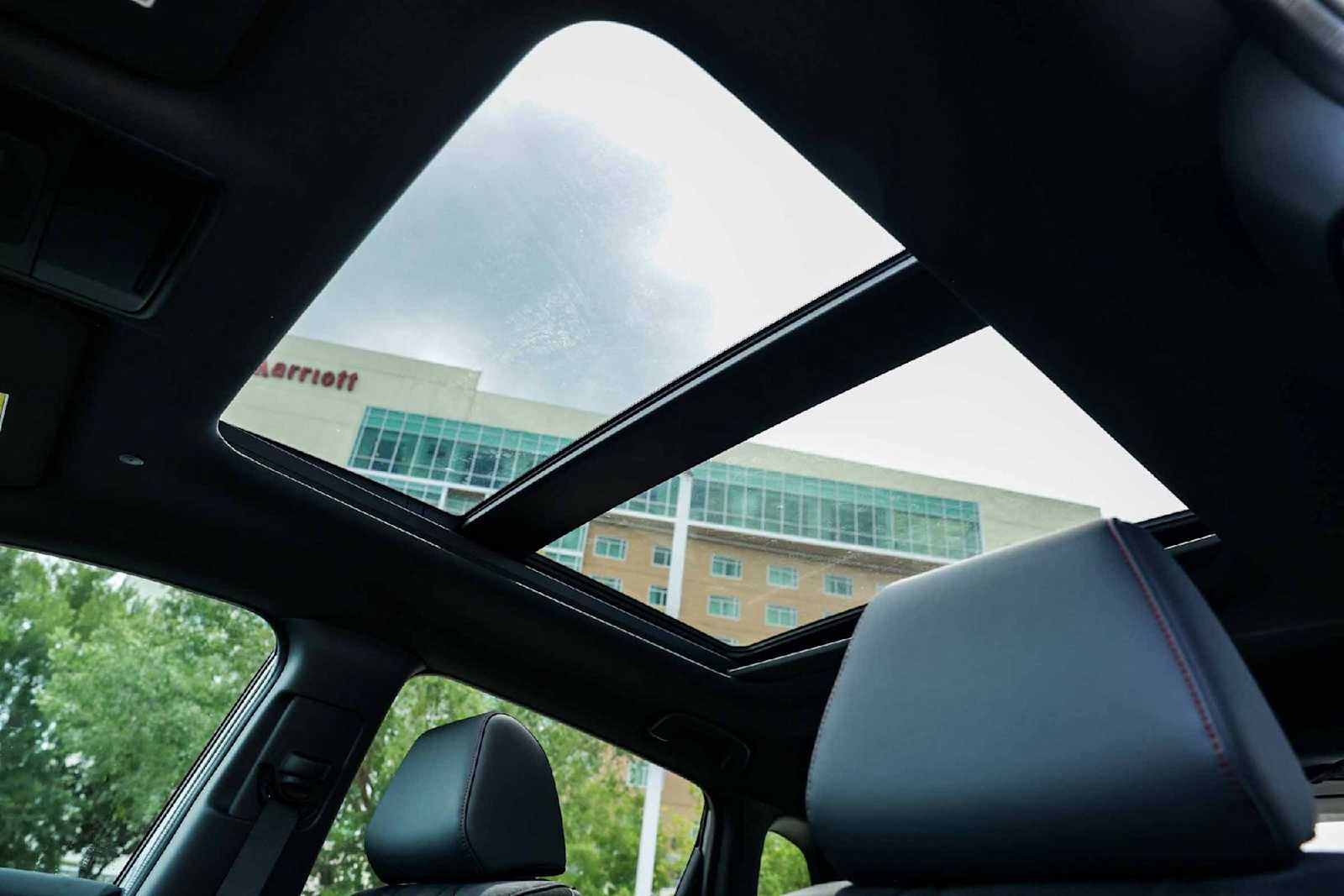 Thumbnail: 2025 Acura ADX - 25