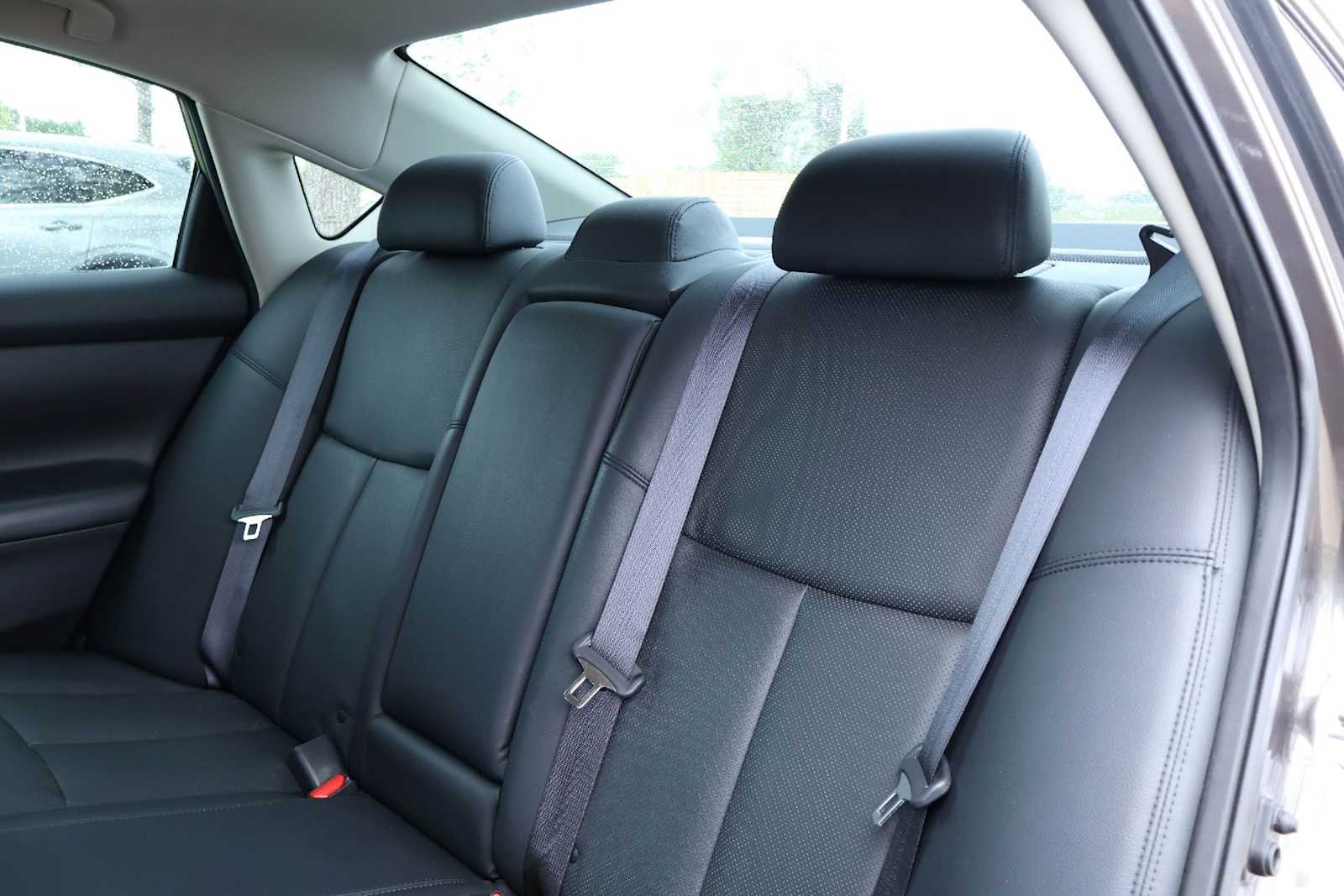 Thumbnail: 2015 Nissan Altima - 13