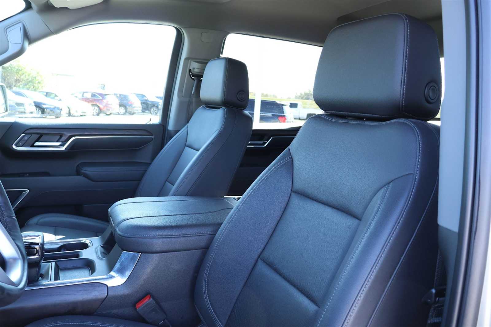 Thumbnail: 2023 GMC Sierra 1500 - 11