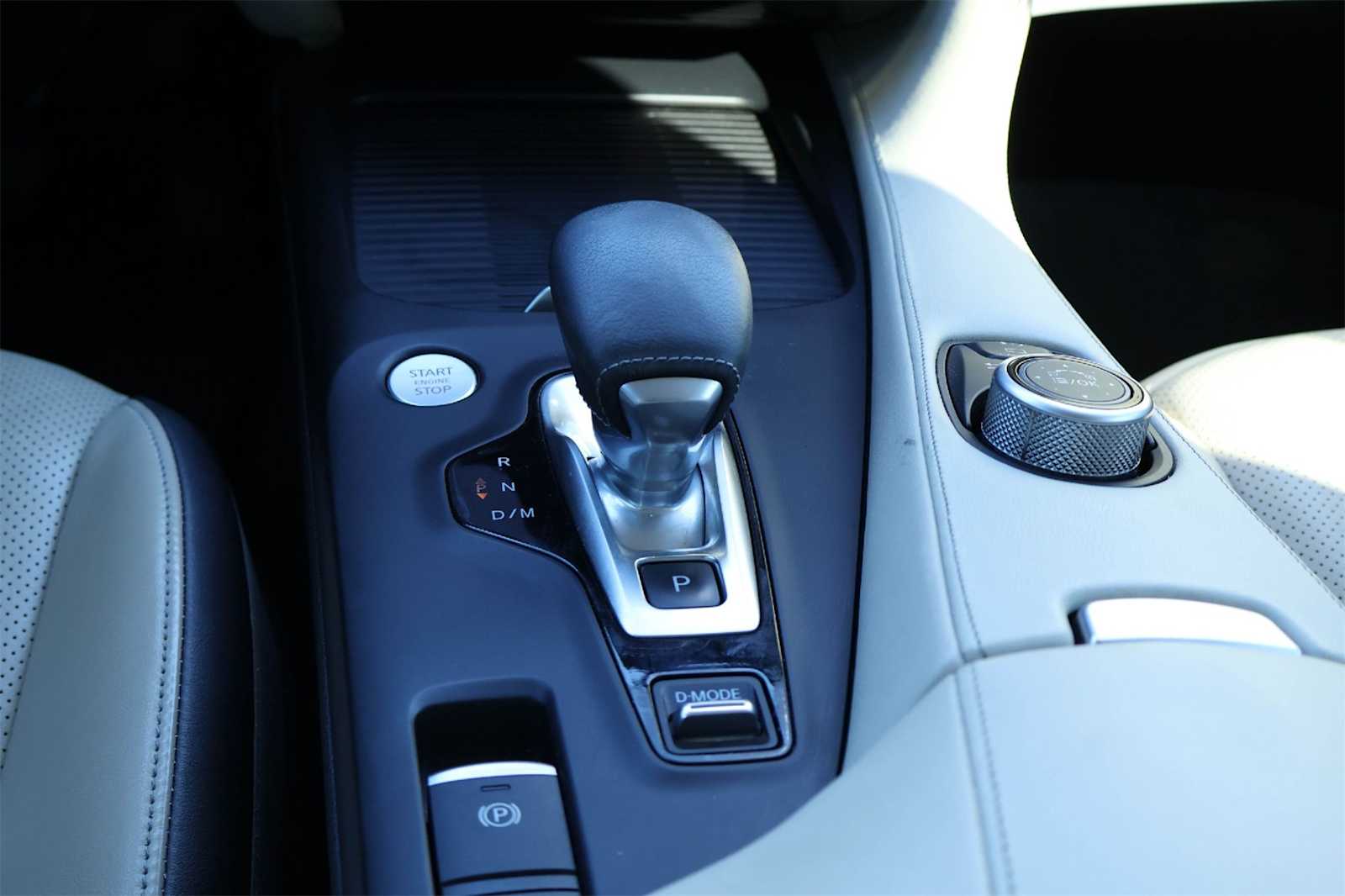 Thumbnail: 2021 INFINITI QX50 - 16