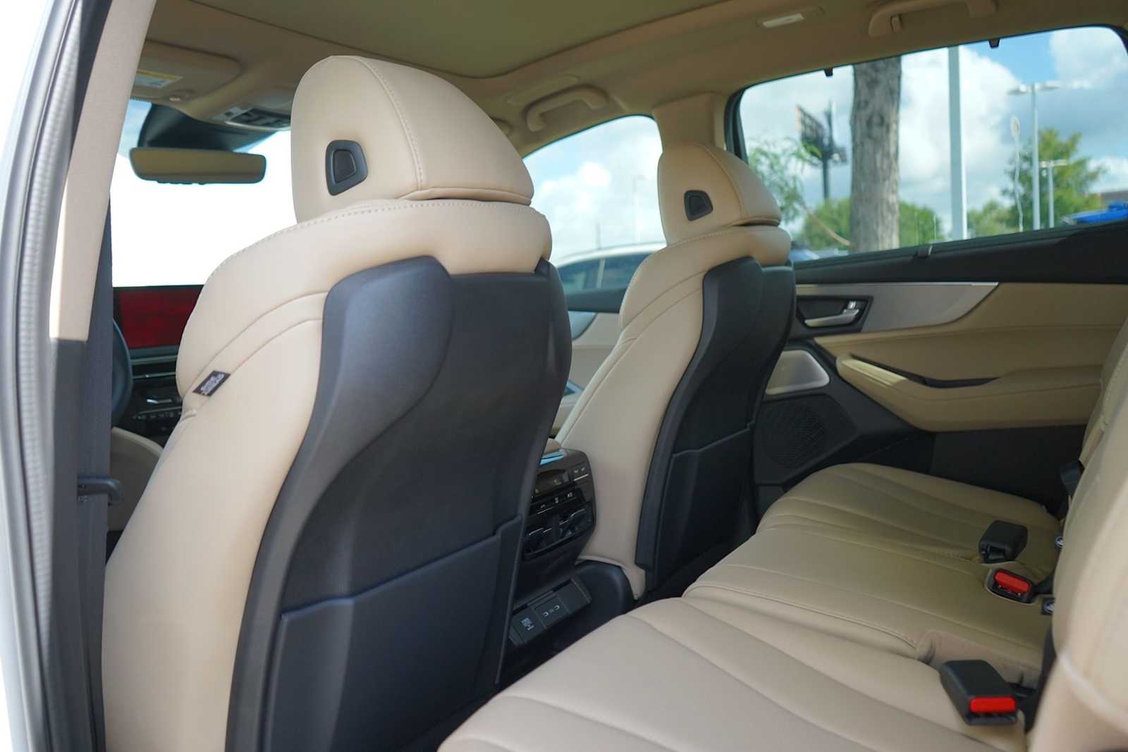 Thumbnail: 2026 Acura MDX - 12