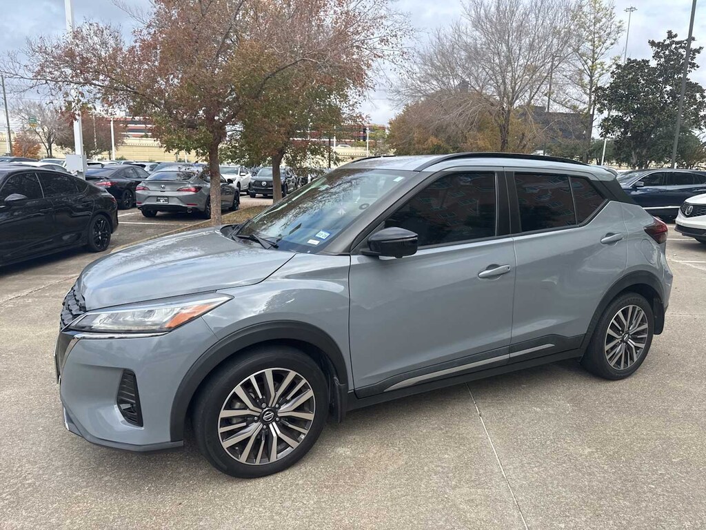 Used 2021 Nissan Kicks SR SUV