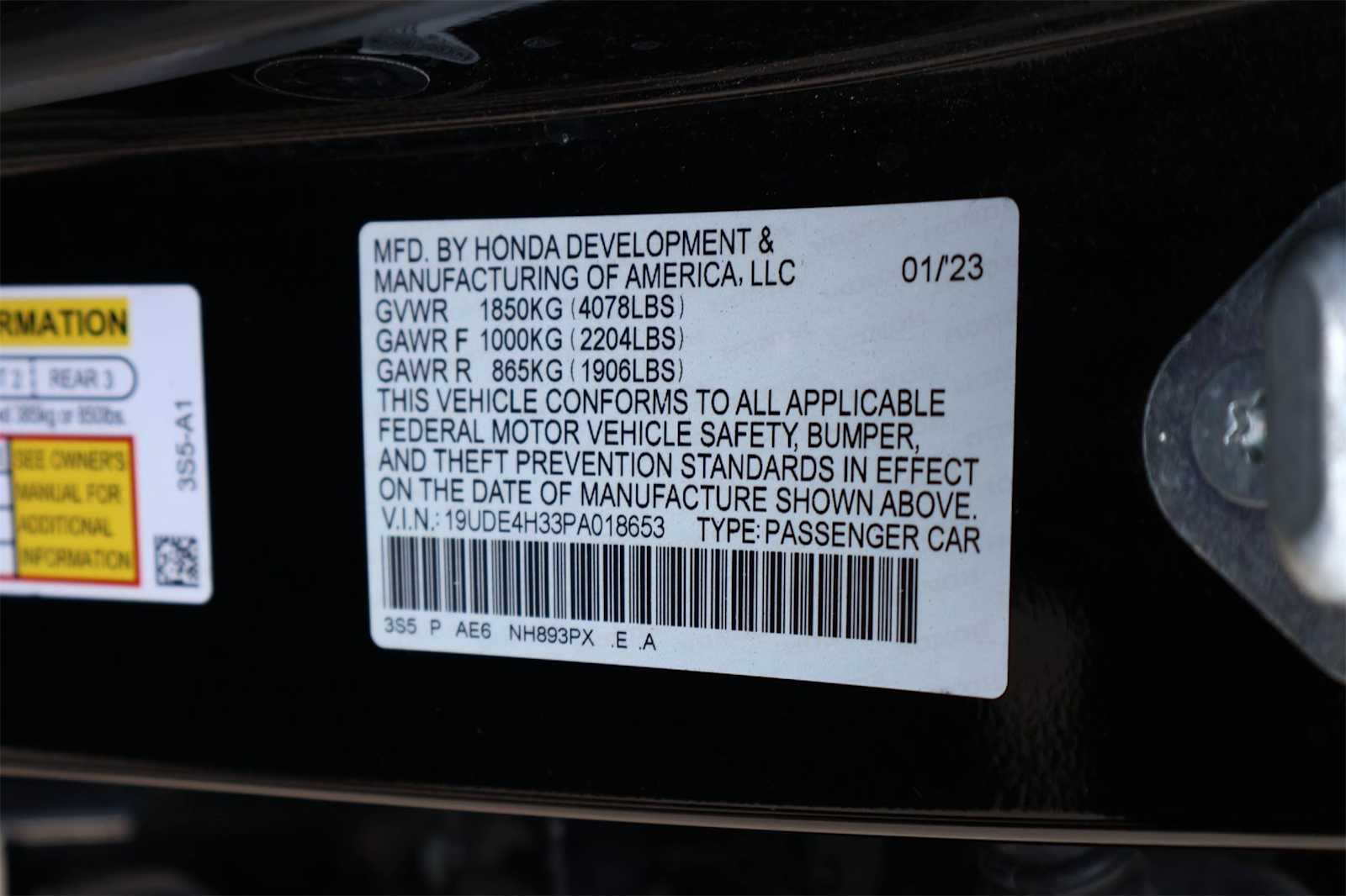 Thumbnail: 2023 Acura Integra - 21