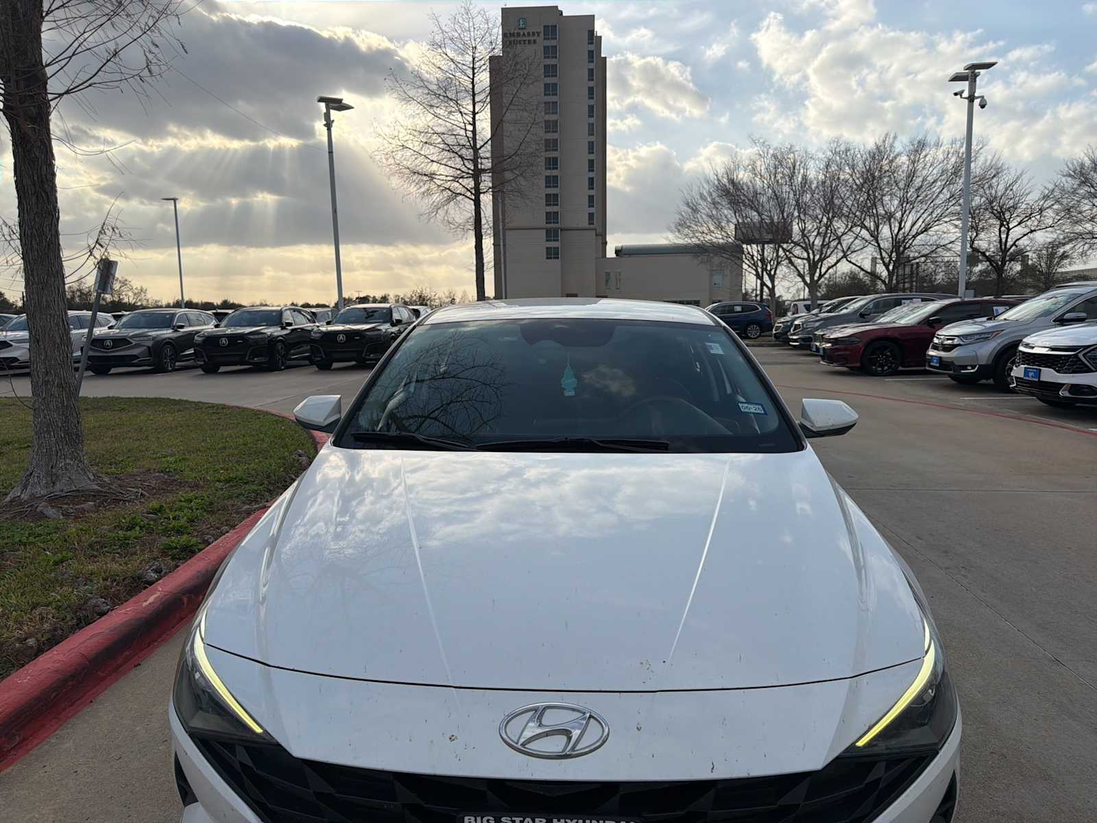 Thumbnail: 2021 Hyundai Elantra - 2