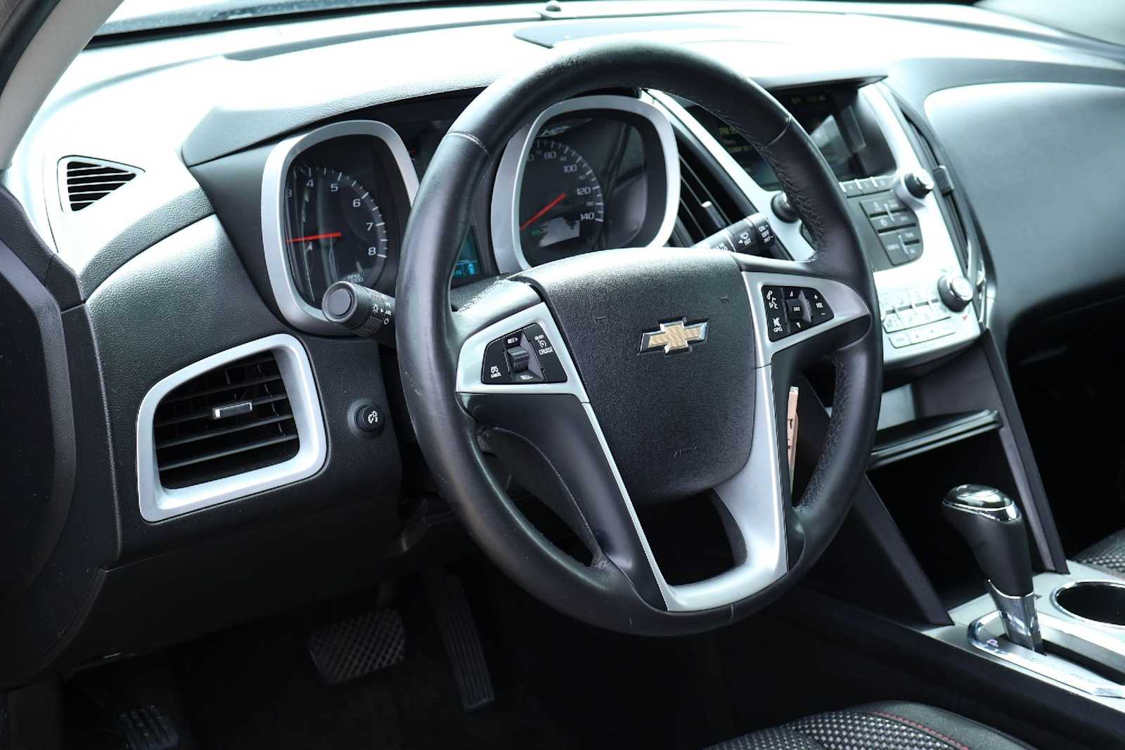 Thumbnail: 2017 Chevrolet Equinox - 2