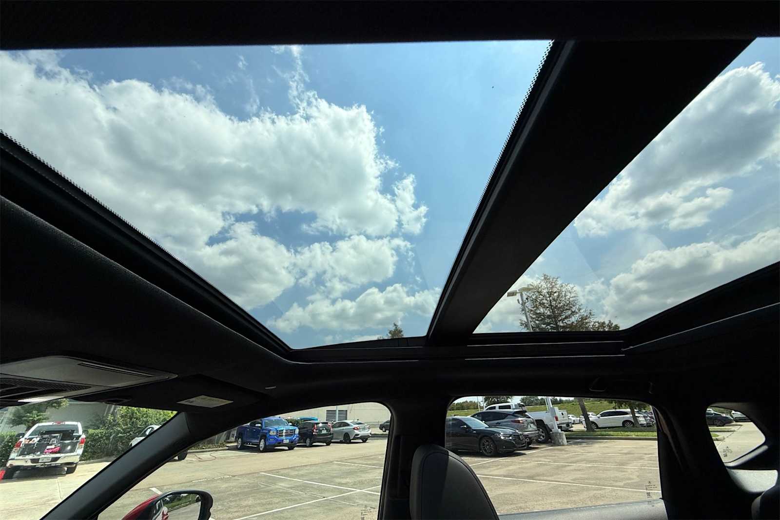 Thumbnail: 2025 Acura ADX - 29