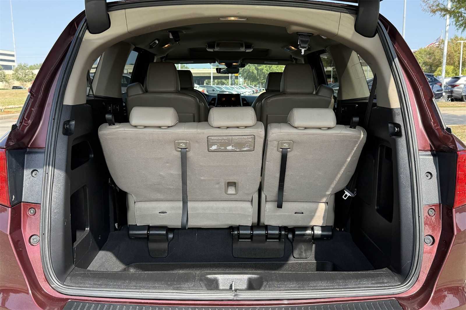 Thumbnail: 2018 Honda Odyssey - 19