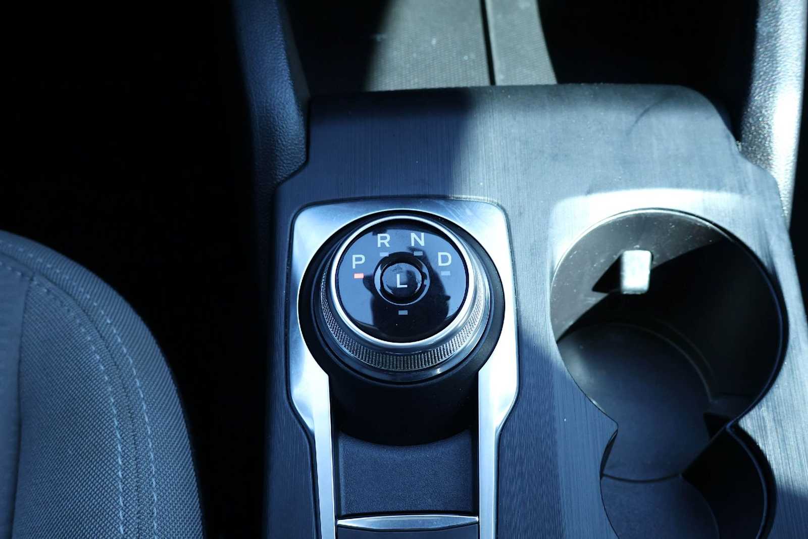 Thumbnail: 2022 Ford Escape - 17