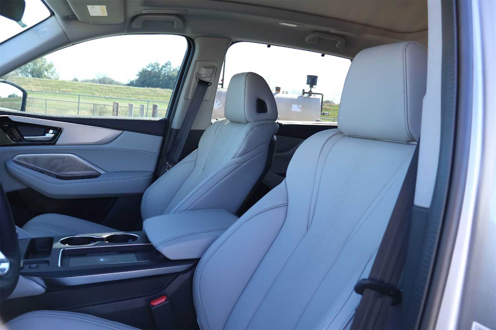 Thumbnail: 2026 Acura MDX - 11