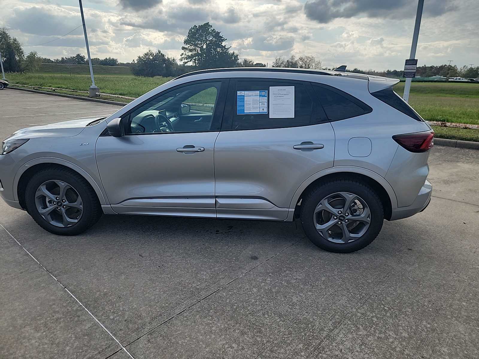 Thumbnail: 2024 Ford Escape - 8