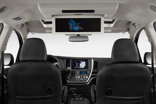 2015_Toyota_Sienna_SE_011_60070_2524_low.jpg